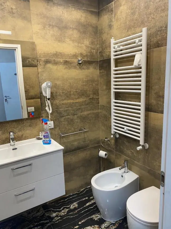 Deluxe Suite with Spa Bath in Kiss and Room Deluxe Suite with Spa Bath in Kiss and Room