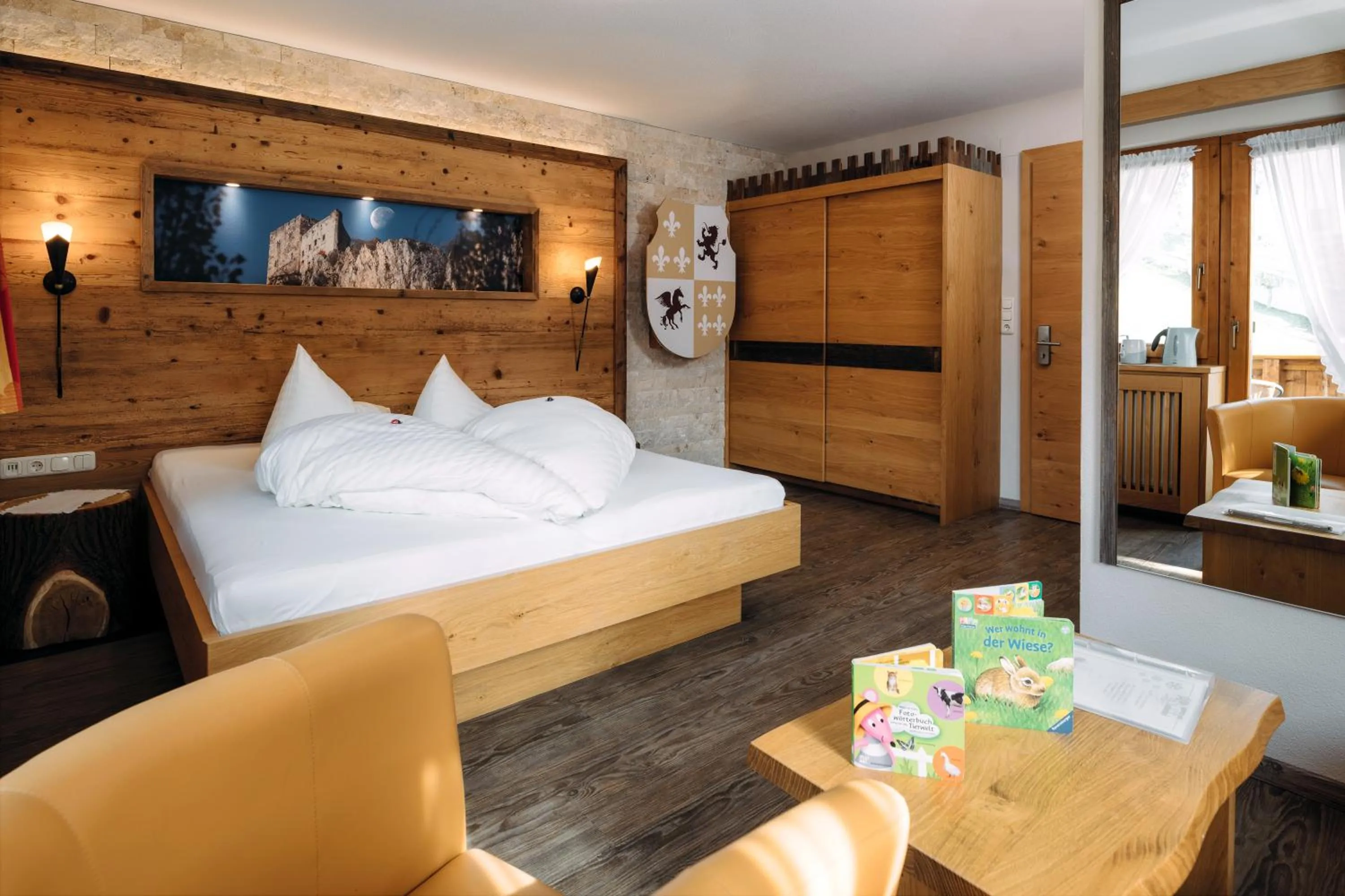 Bedroom, Bed in Kinderhotel Laderhof