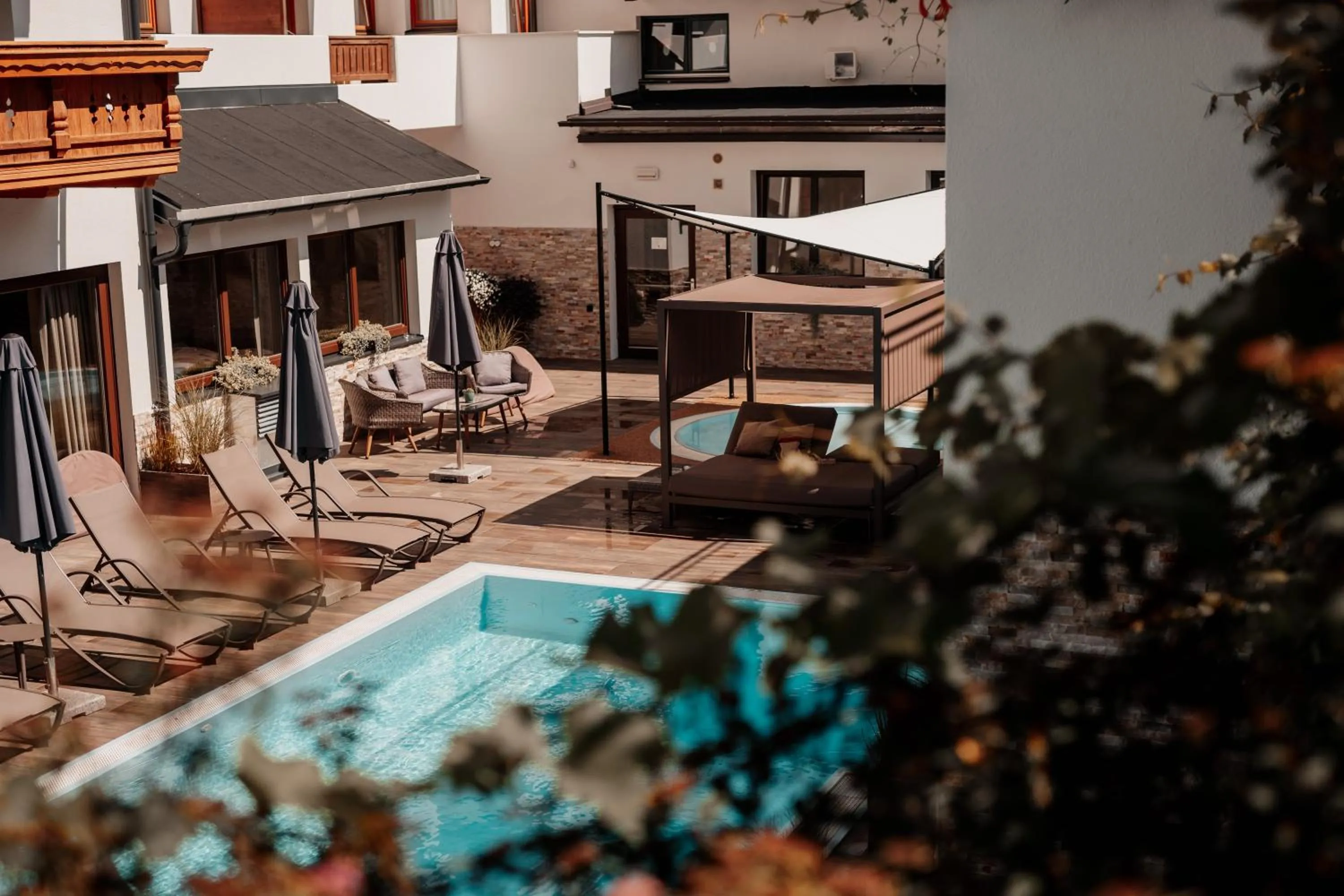 Swimming pool in Kinderhotel Laderhof