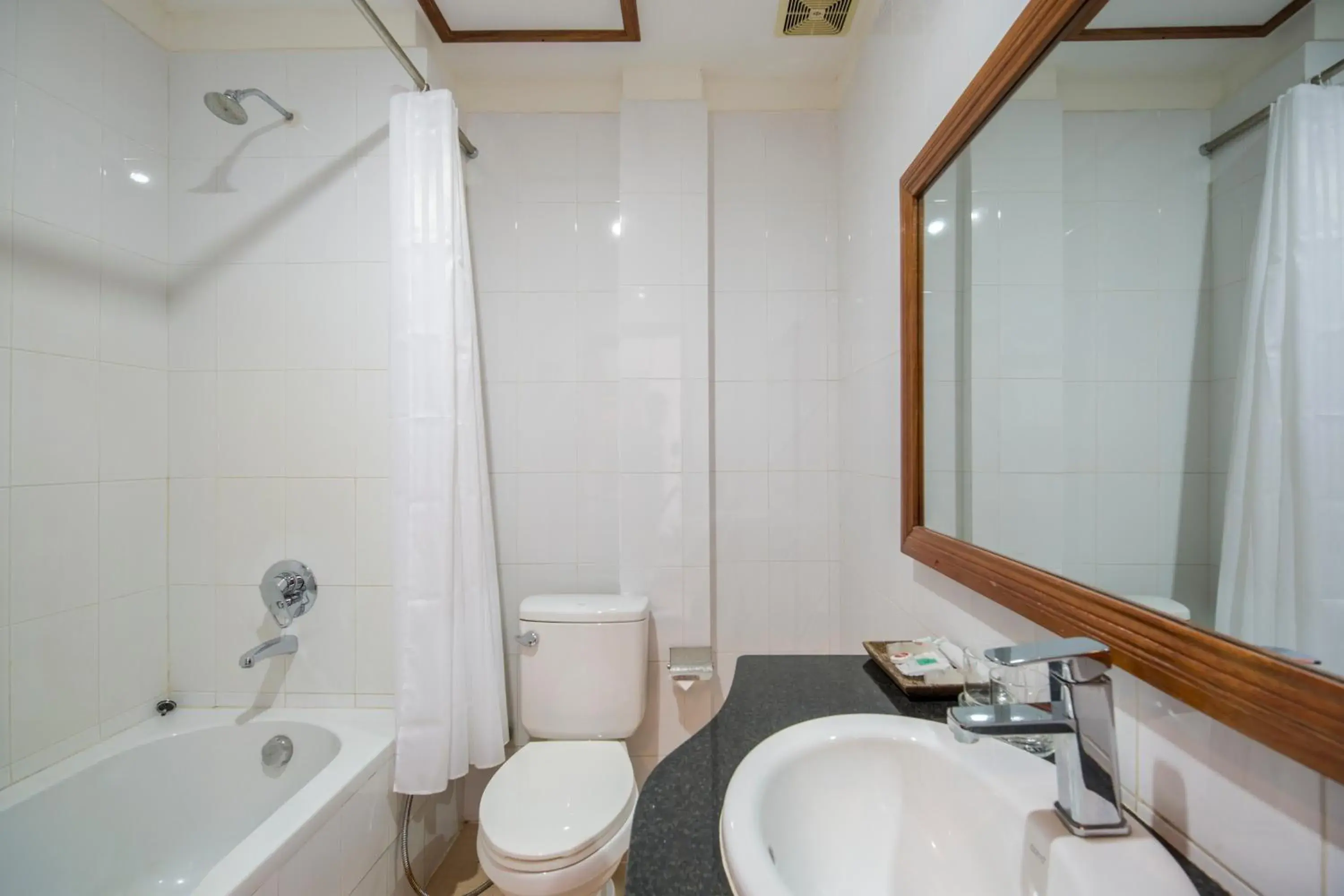 Bathroom in Kouprey Hotel