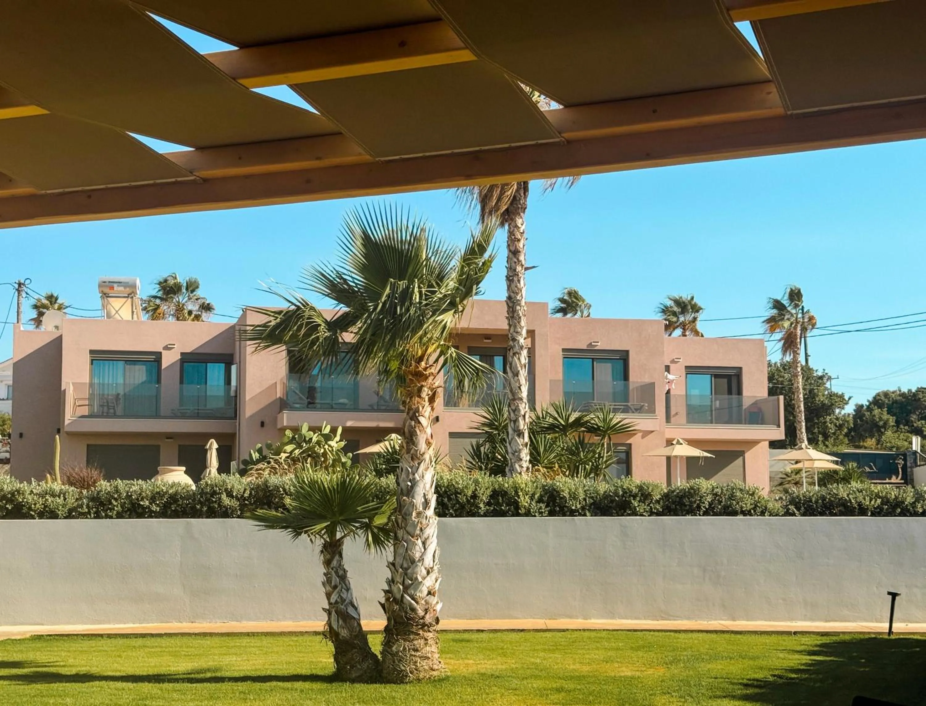 Property building in La Rêve Luxury Apartments with Private Jacuzzi