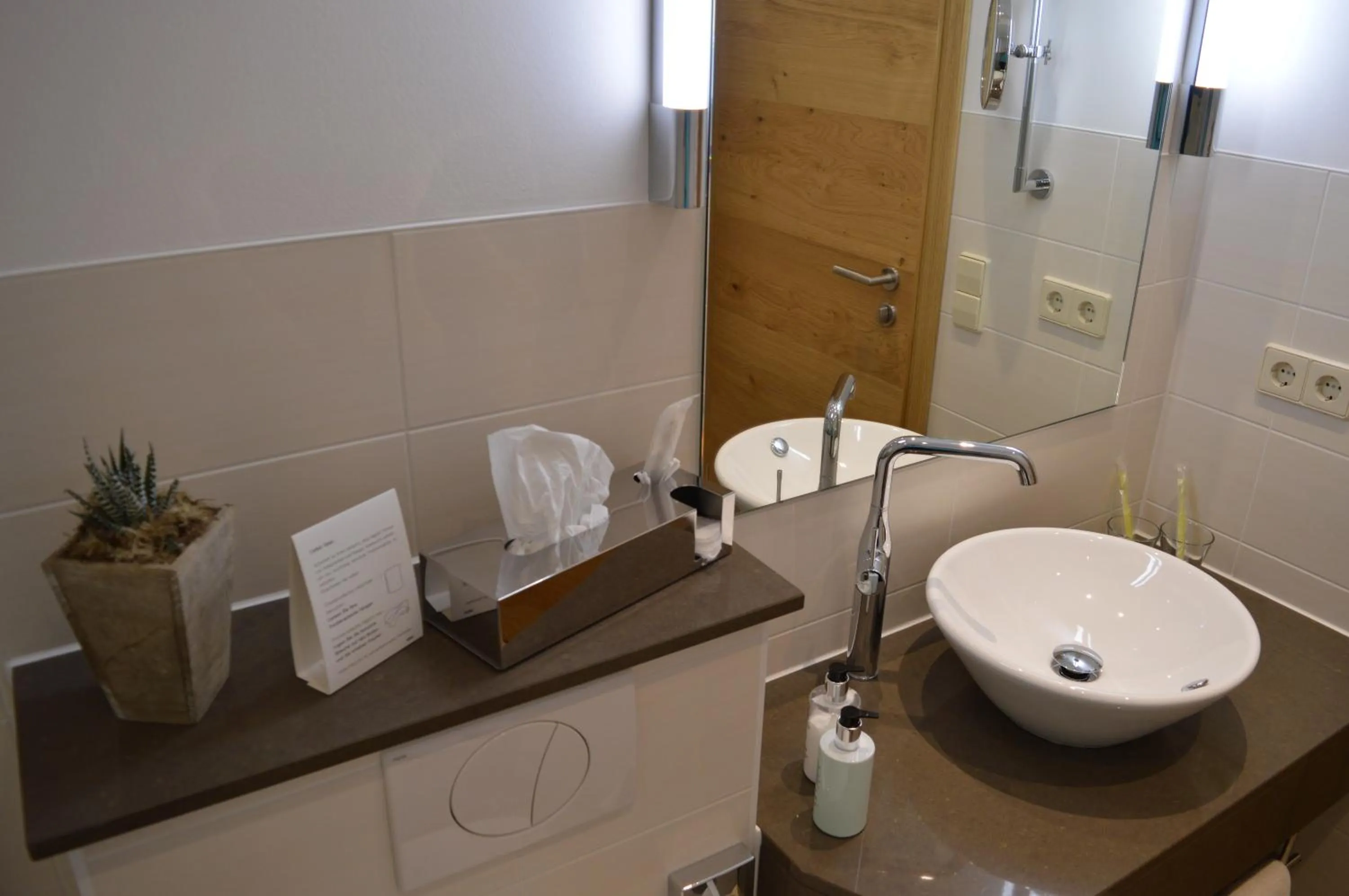 Bathroom in Landhaus Zum Heidewanderer mit THERMEplus