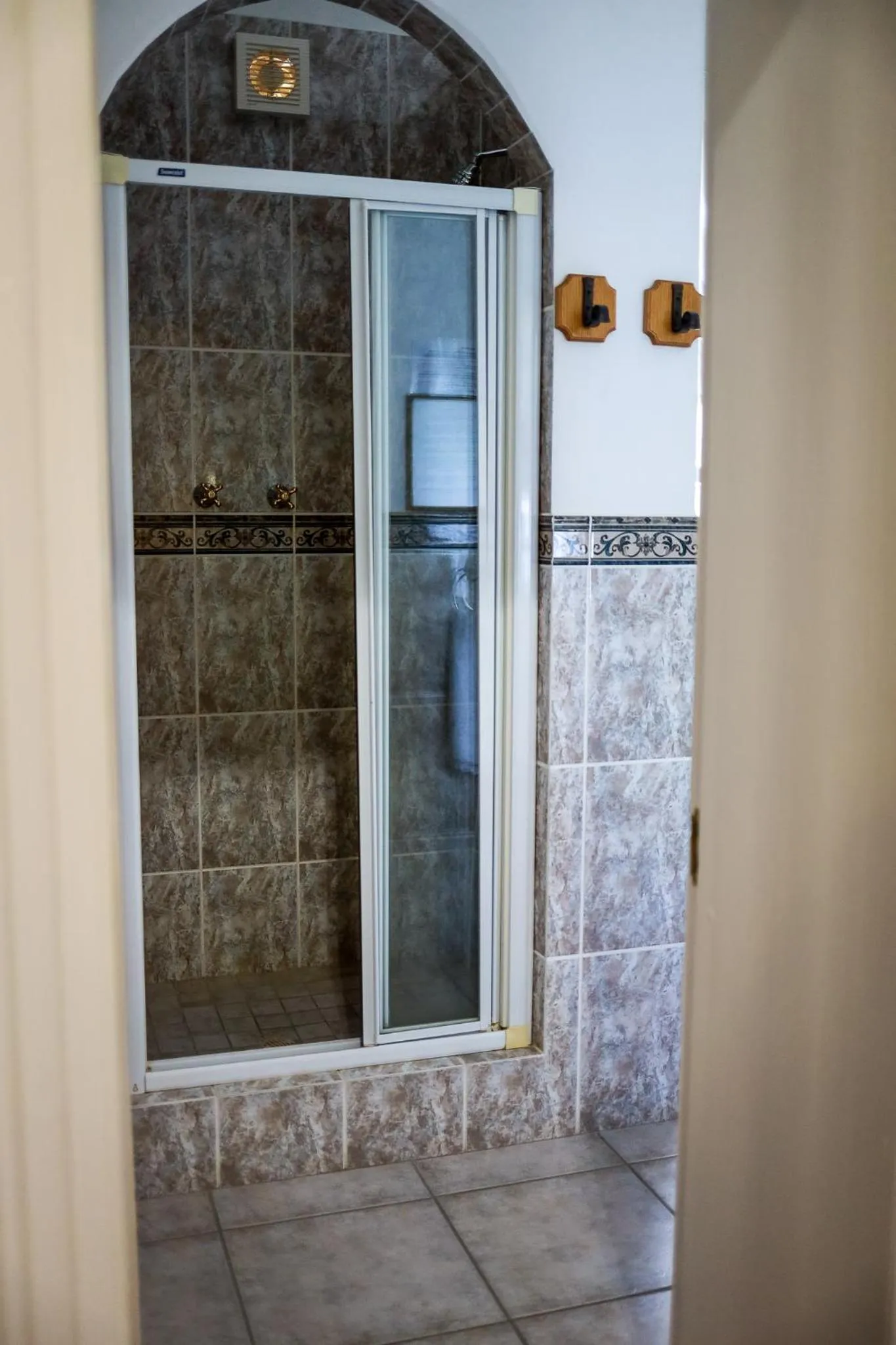 Shower in Altes Landhaus Country Lodge