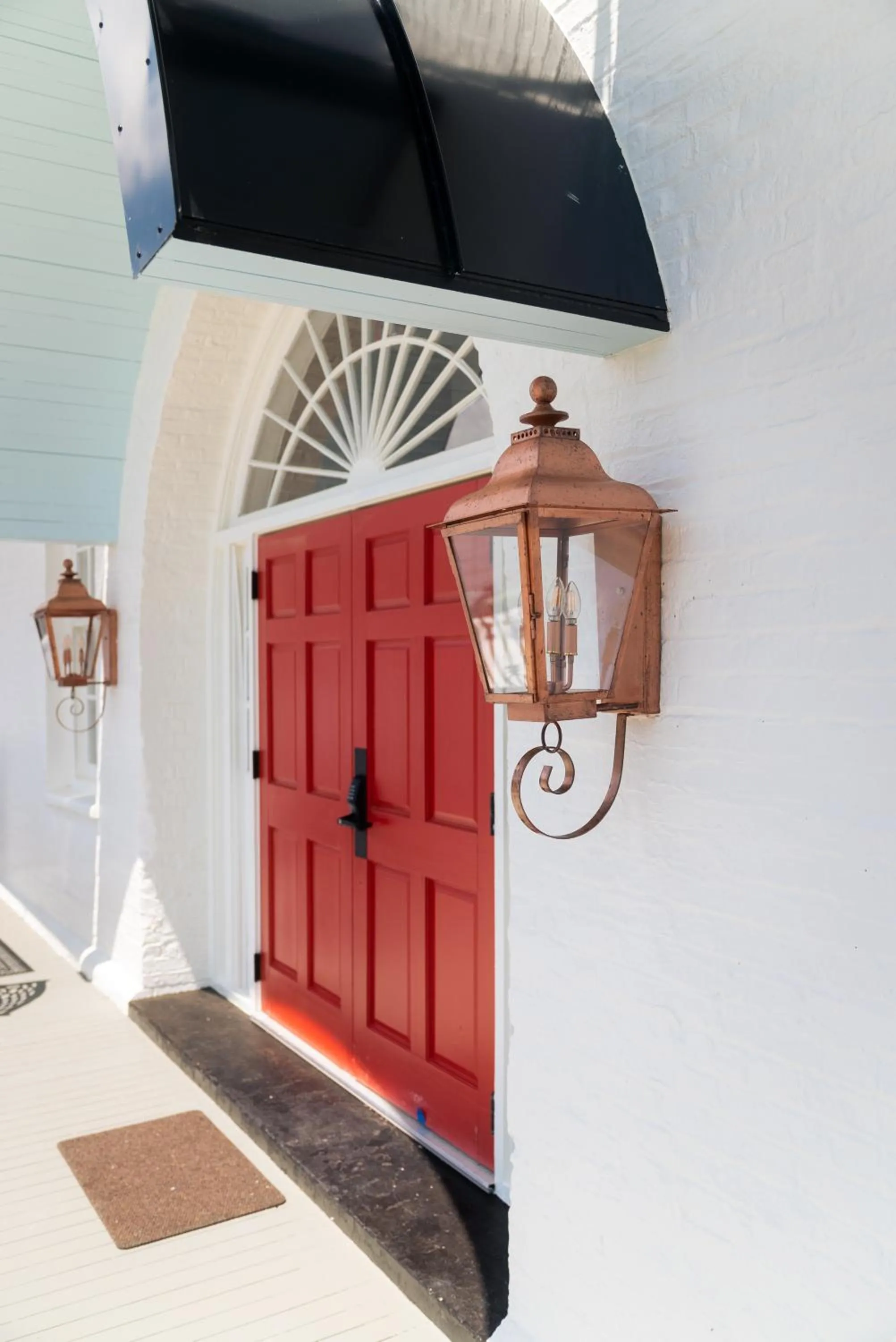 Facade/entrance in The Harvey