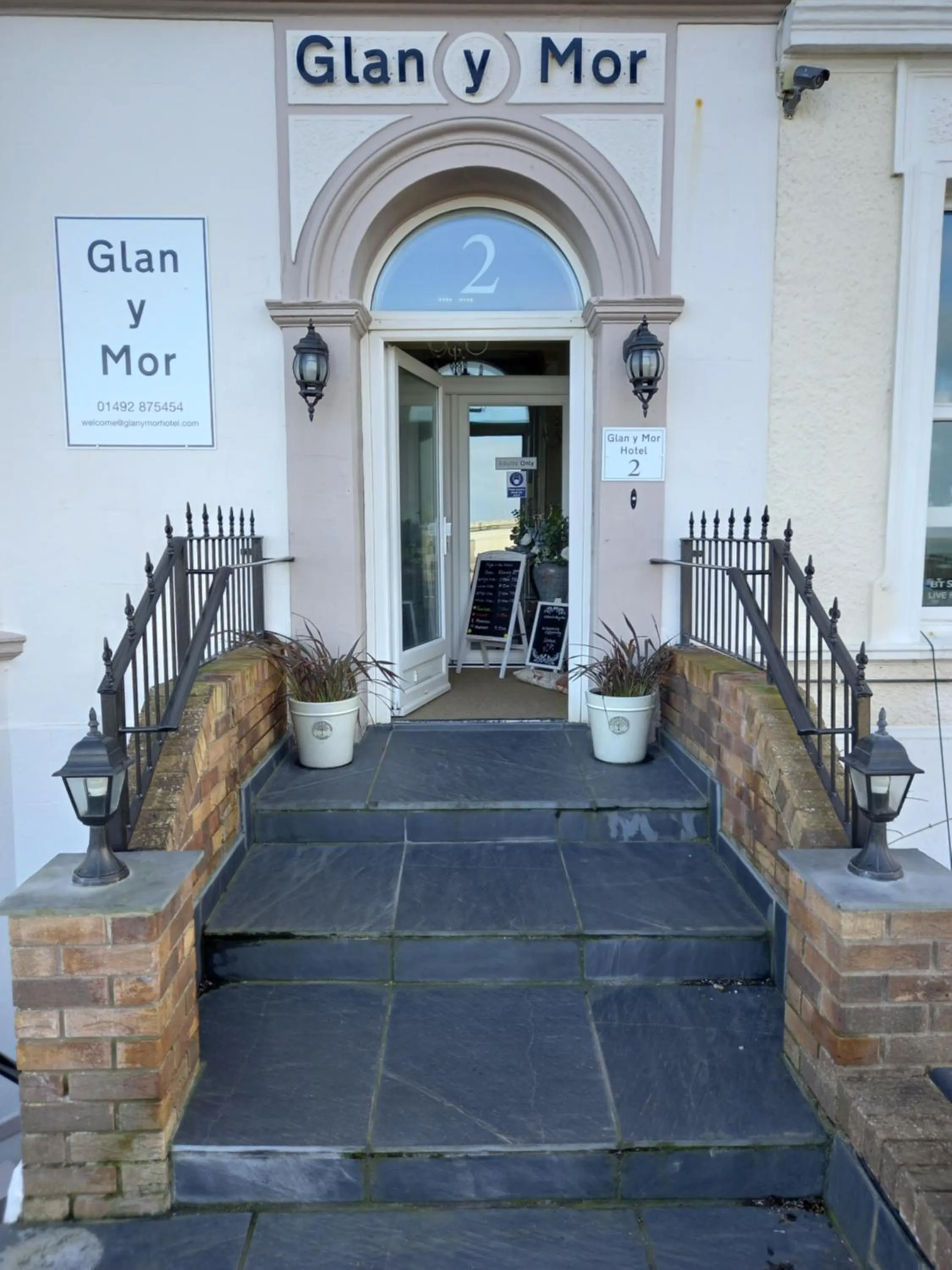 Property building in Glan Y Mor Hotel (Adult Only)