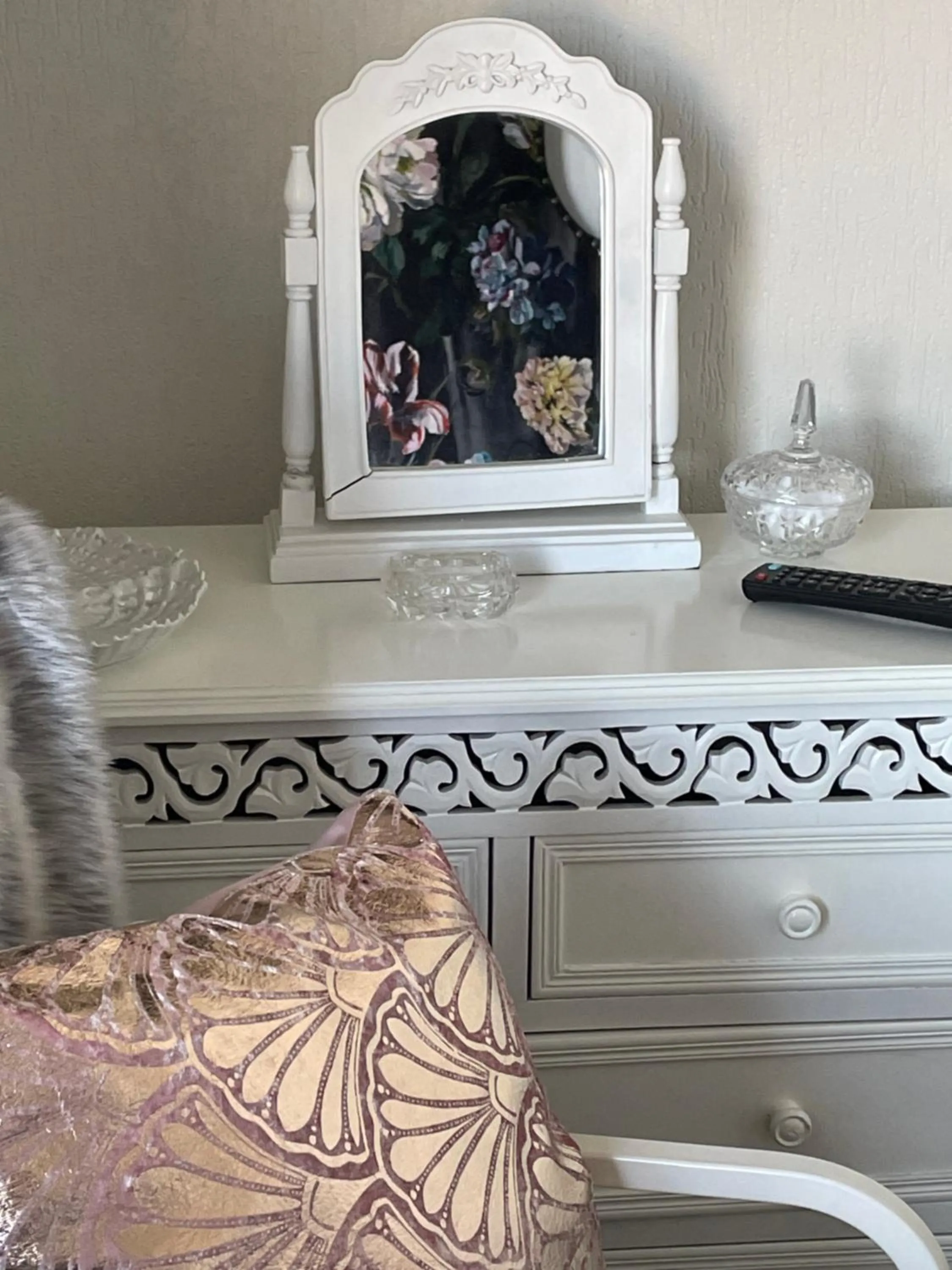 Decorative detail in Glan Y Mor Hotel (Adult Only)