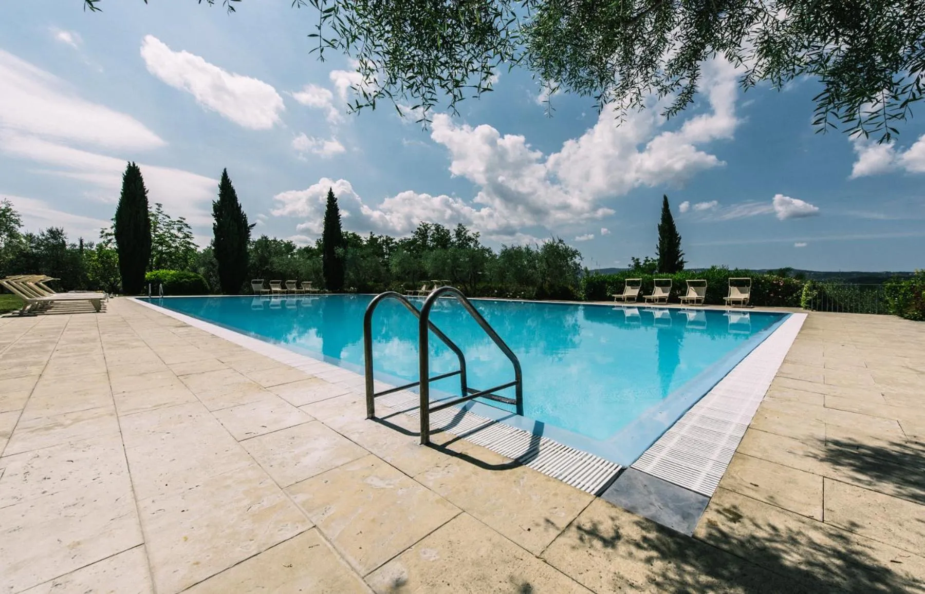 Swimming pool in Tenuta Quarrata