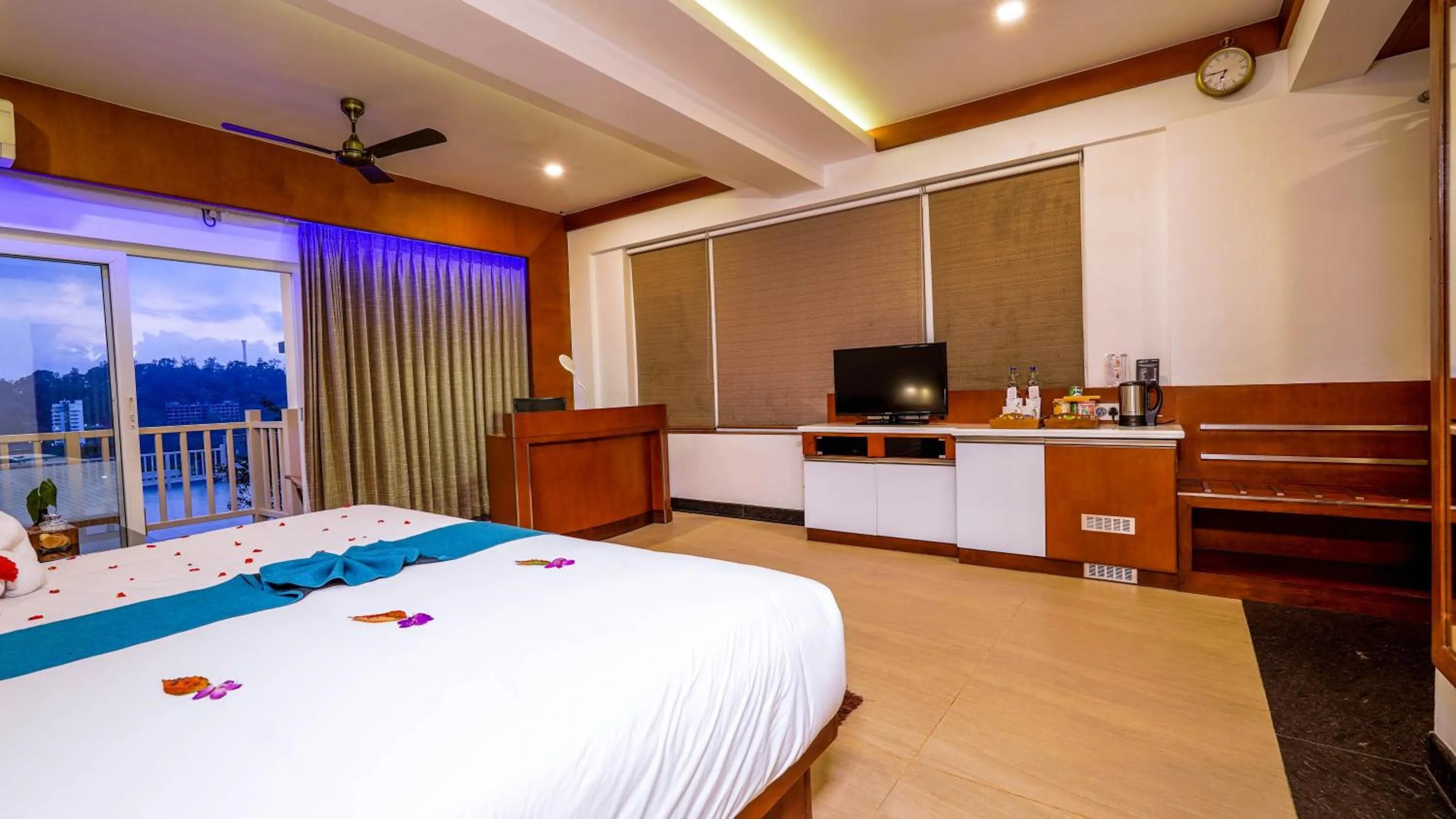 Bed in Chandys Windy Woods Munnar