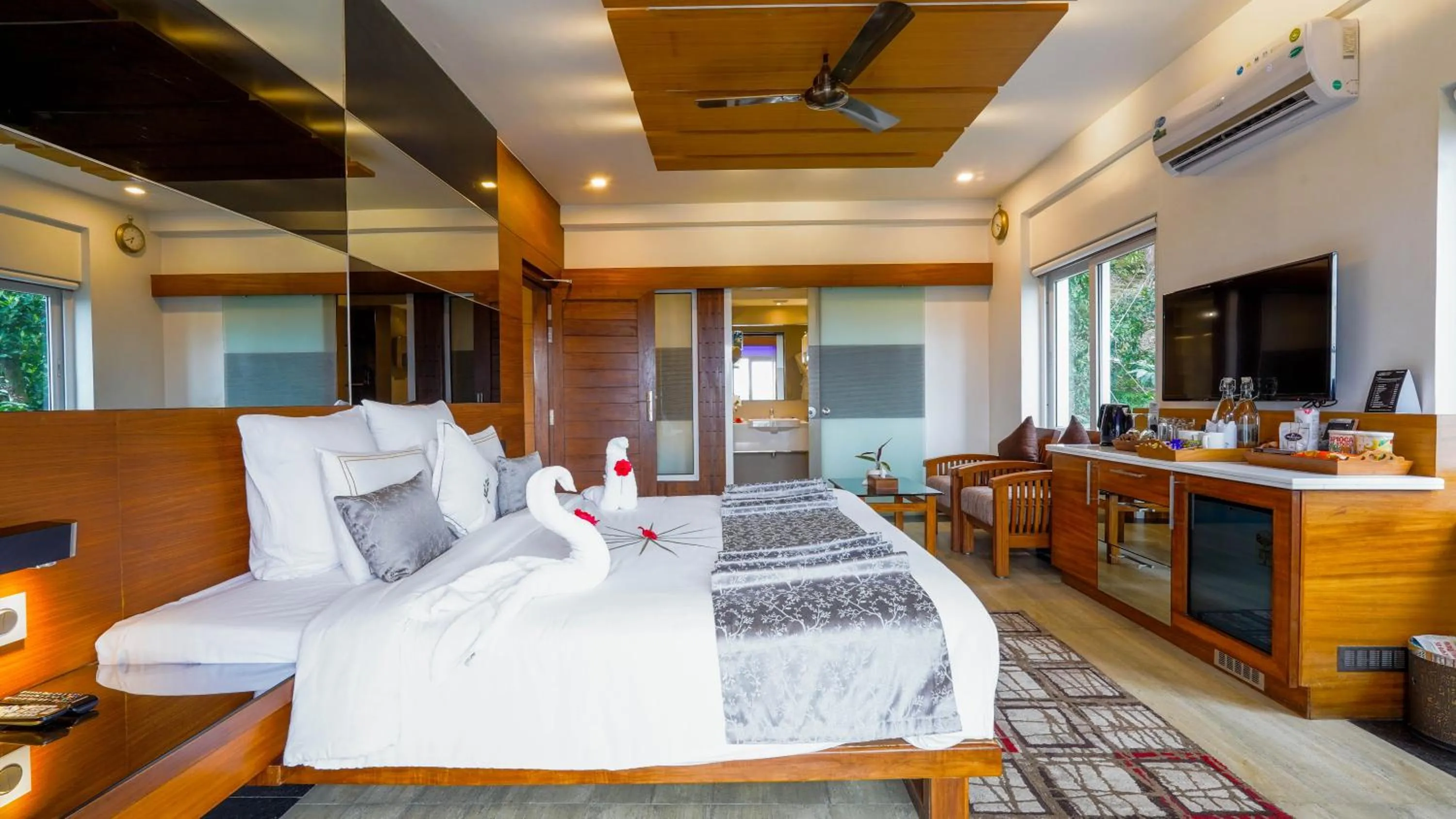 Bed in Chandys Windy Woods Munnar