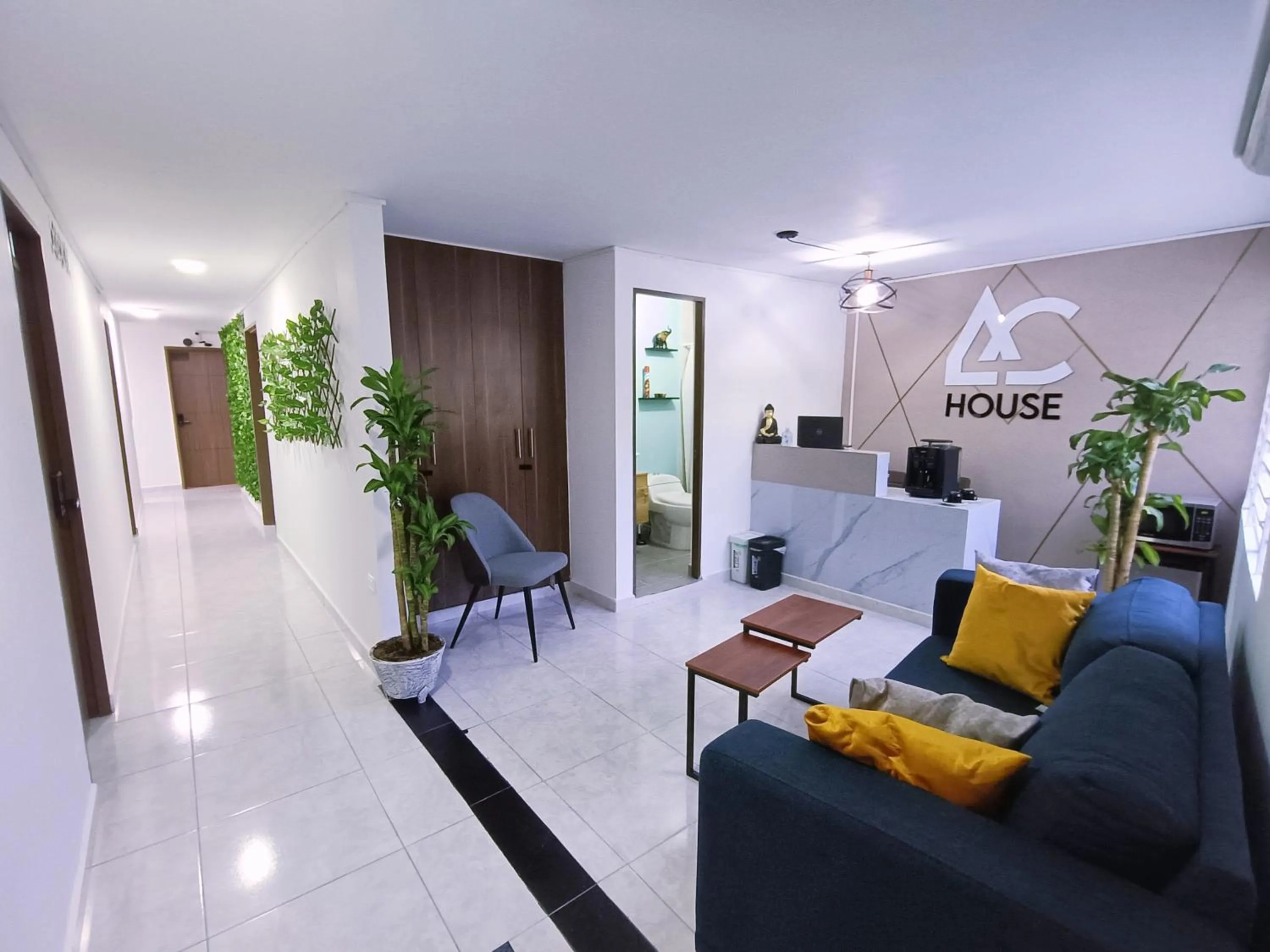 Lobby or reception in AC - House Laureles - Self Cheking