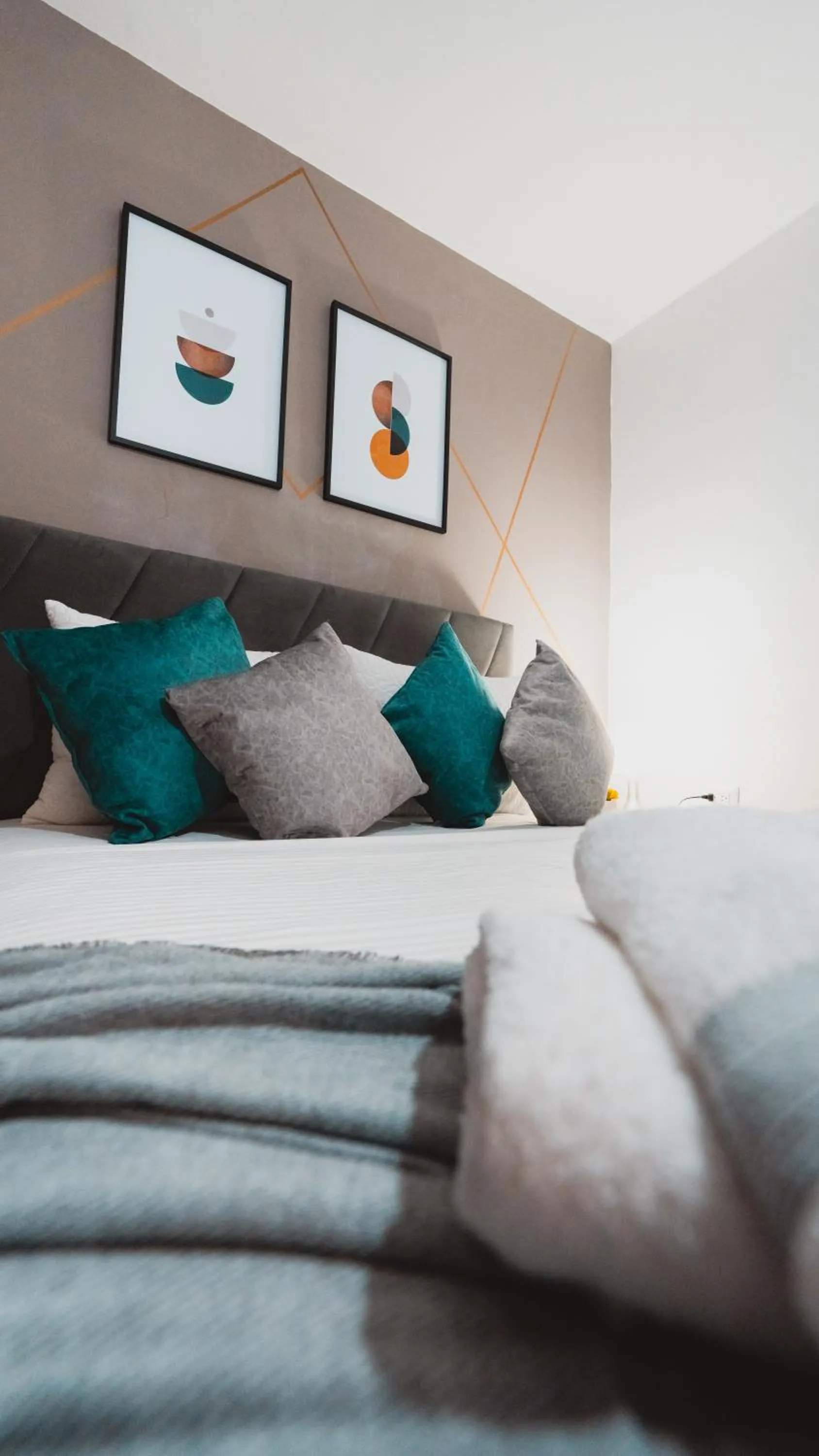 Bed in AC - House Laureles - Self Cheking
