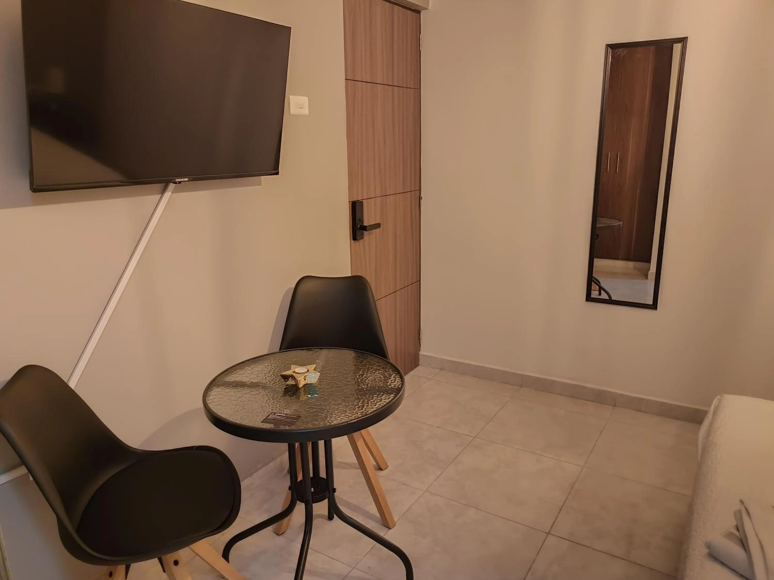 TV and multimedia in AC - House Laureles - Self Cheking