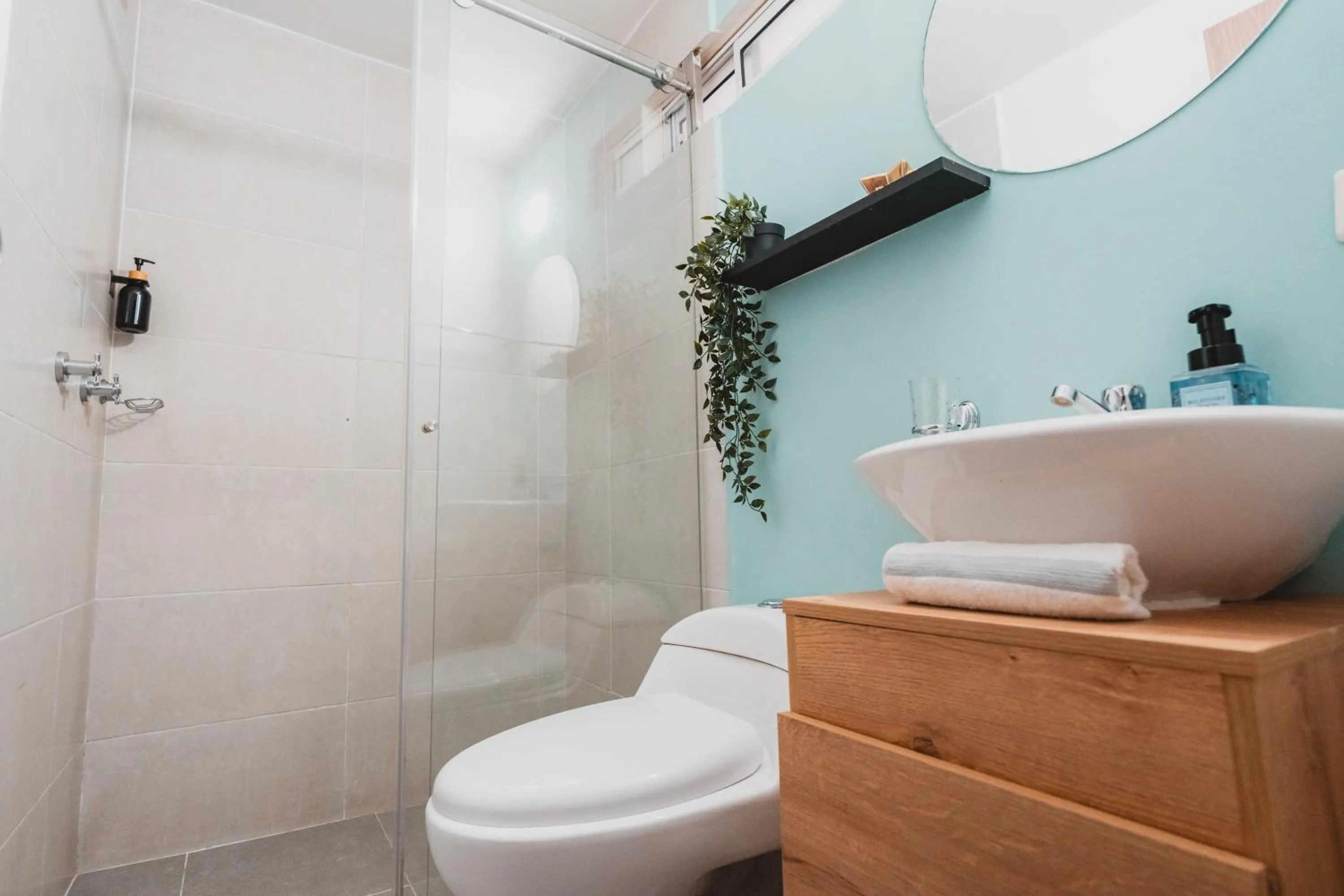Toilet in AC - House Laureles - Self Cheking