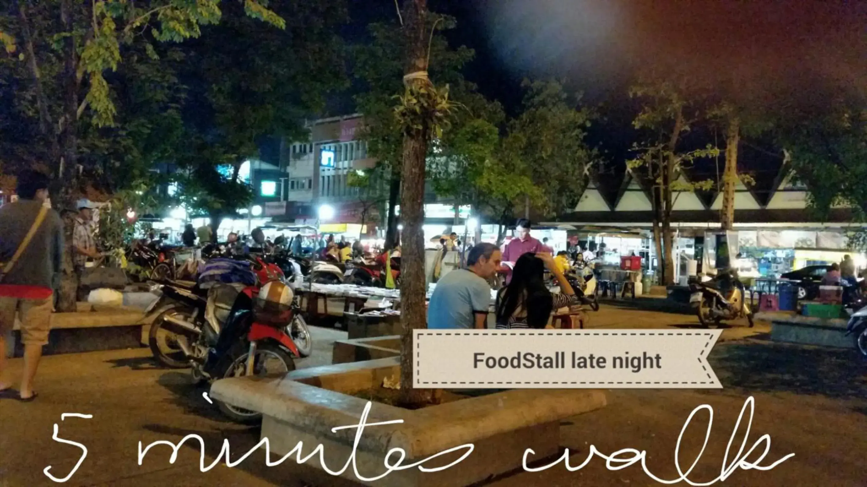 Restaurant/places to eat in Chiang Mai Happy House Hostel Restaurant/places to eat in Chiang Mai Happy House Hostel