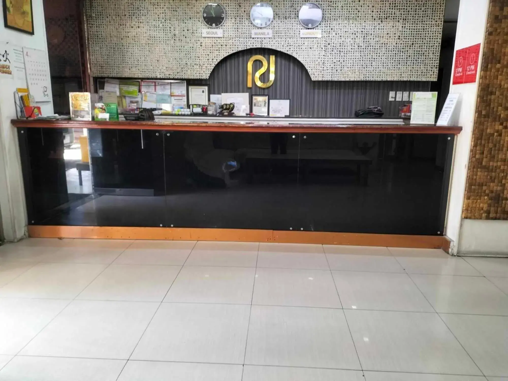 Lobby or reception in PJ INN HOTEL Lobby or reception in PJ INN HOTEL