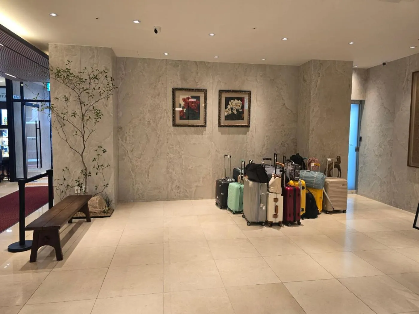 Lobby or reception in N285Hotel