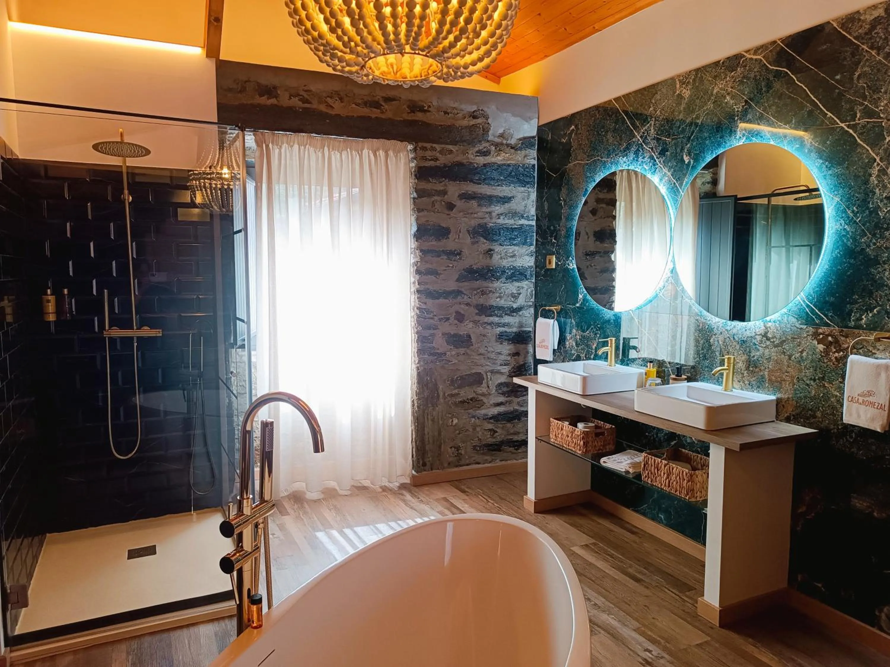 Deluxe Suite in Casa do Romezal