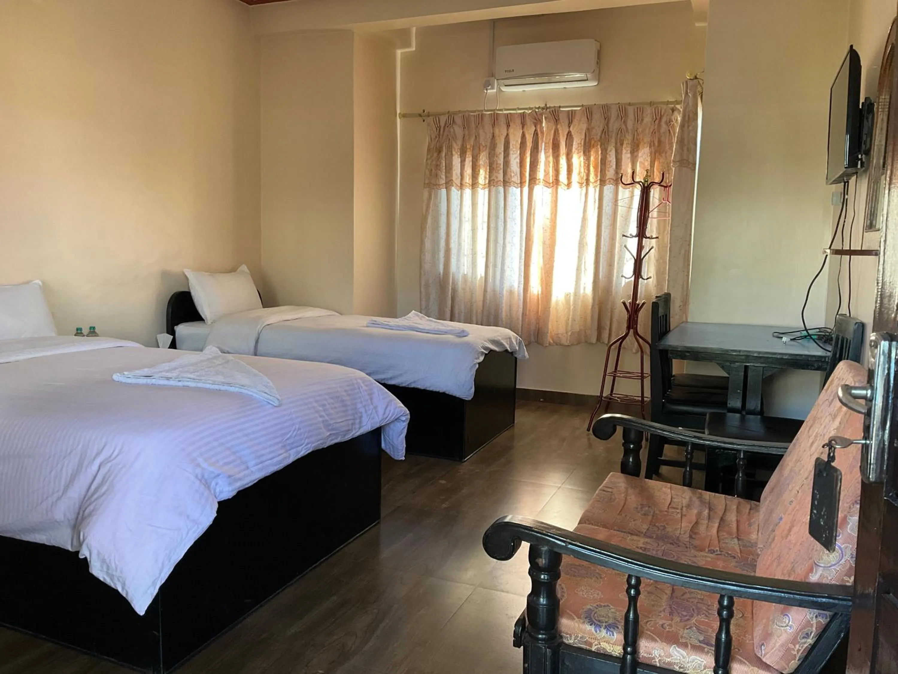 Standard Triple Room - single occupancy in Trekkers Lodge