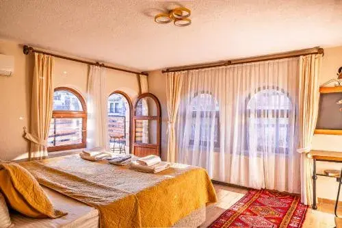 Superior Triple Room with Balcony and Garden View in Ayaz Stone House Superior Triple Room with Balcony and Garden View in Ayaz Stone House
