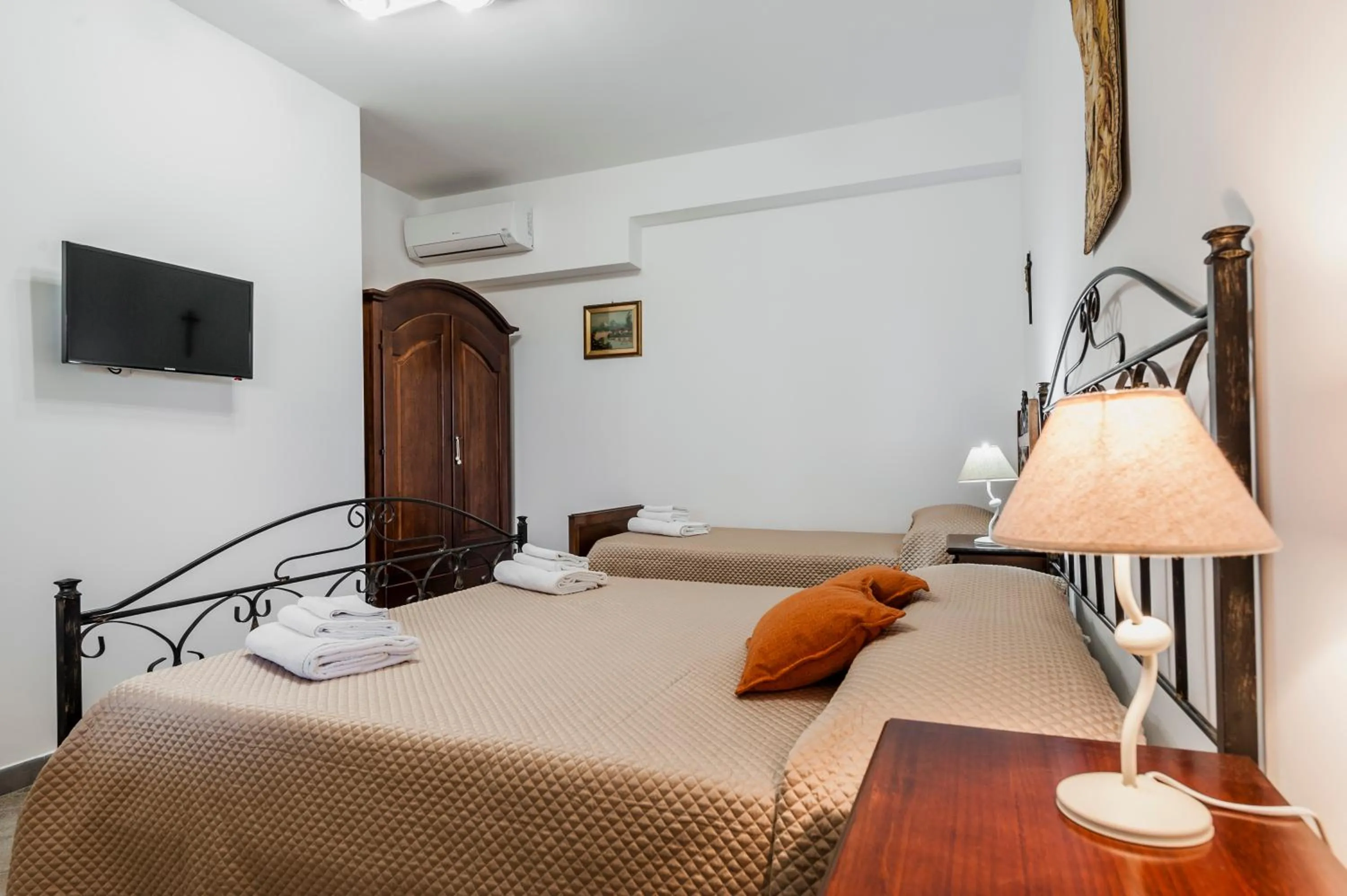 Photo of the whole room, Bed in Valleforno Country House di Charme