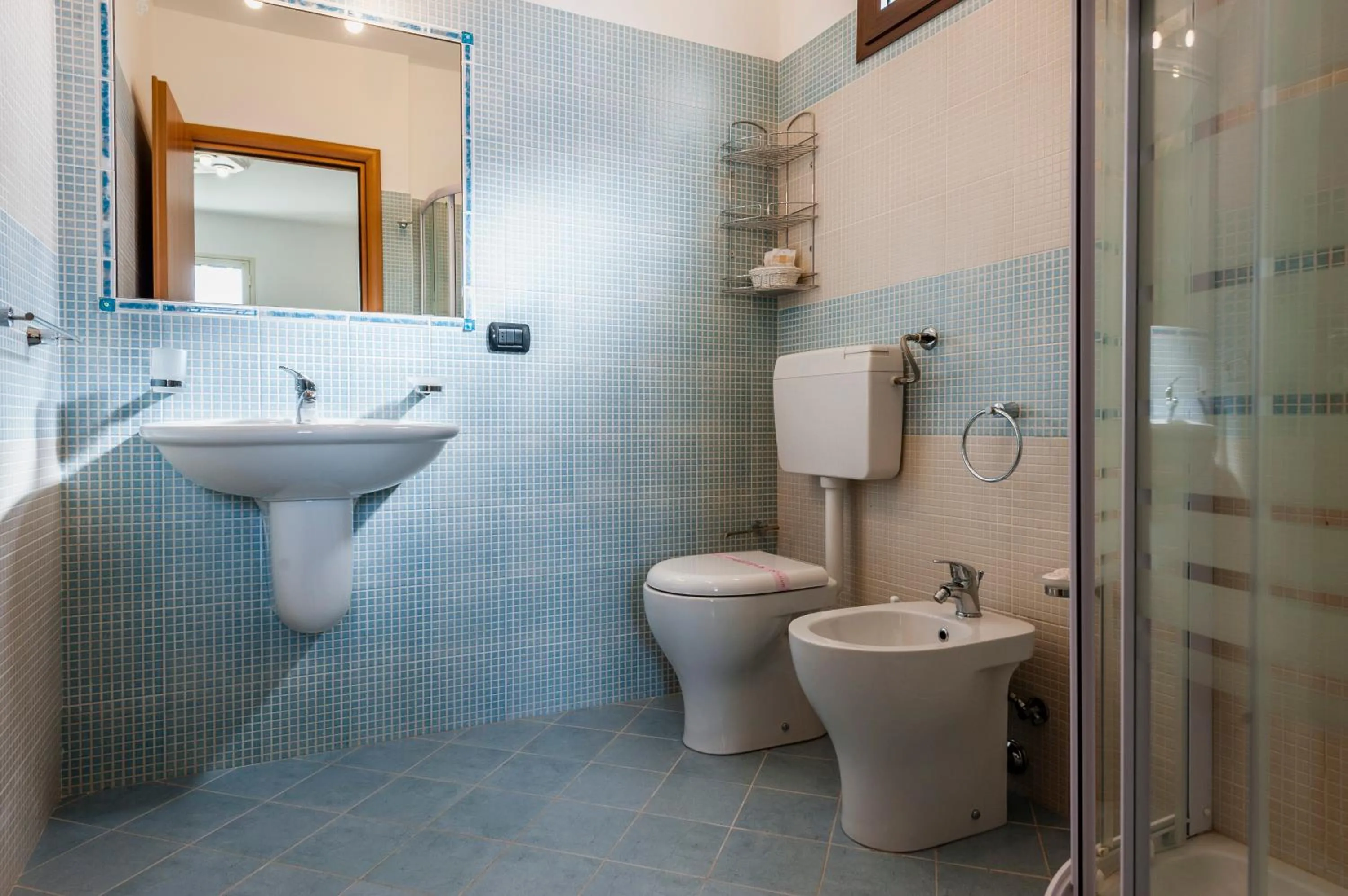 Shower in Valleforno Country House di Charme