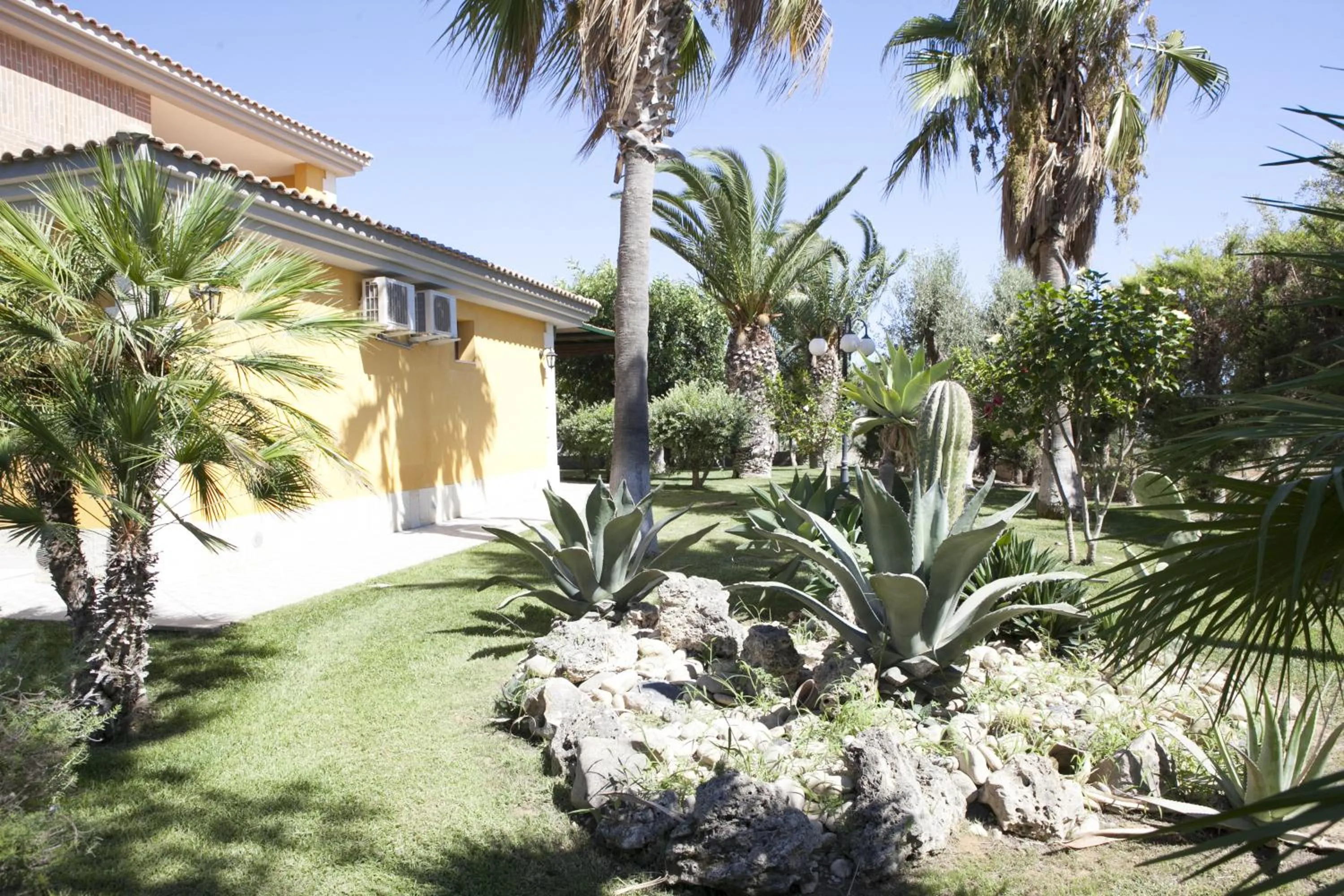 Garden in Valleforno Country House di Charme