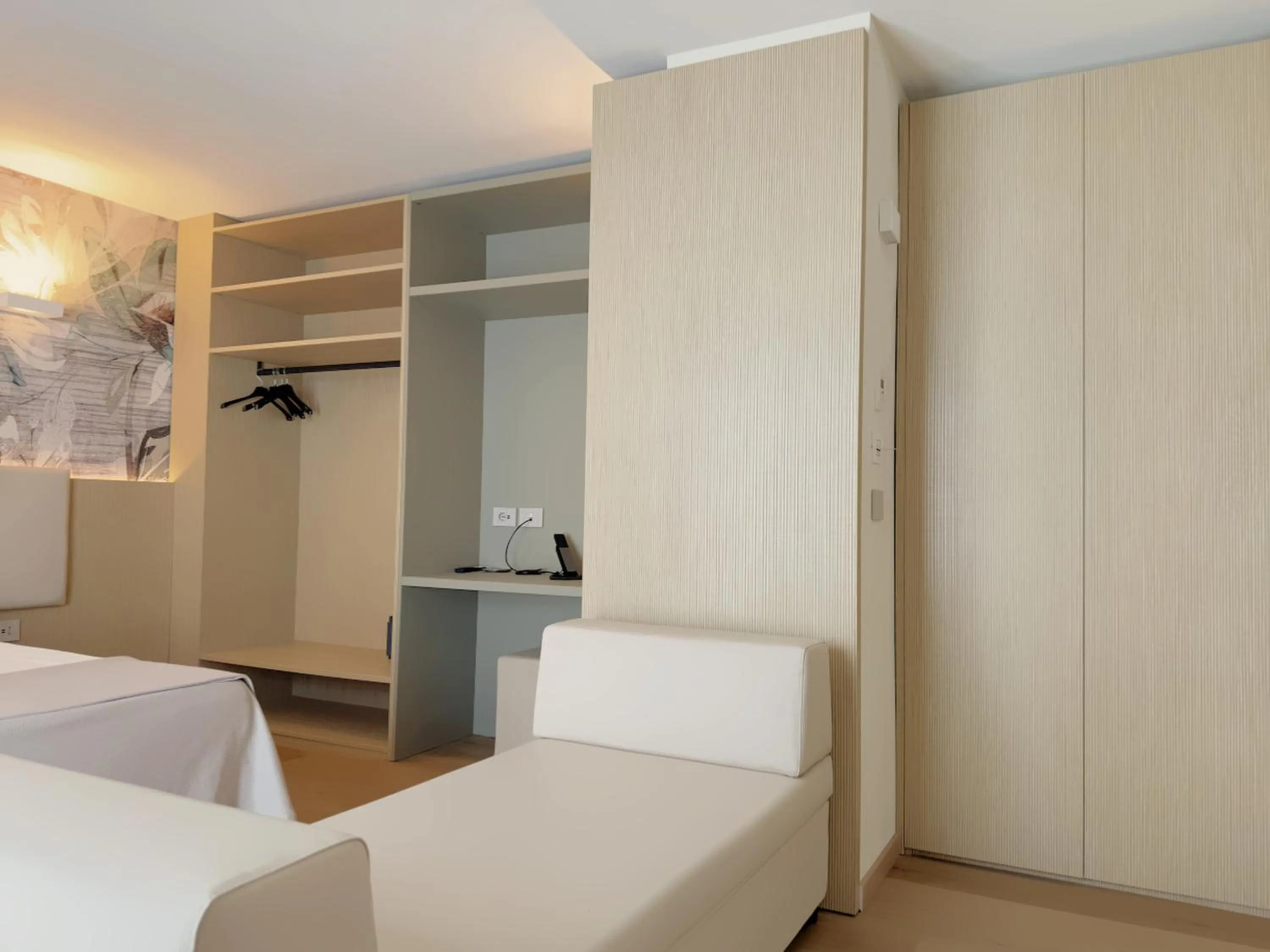 Bed in Hotel Continental