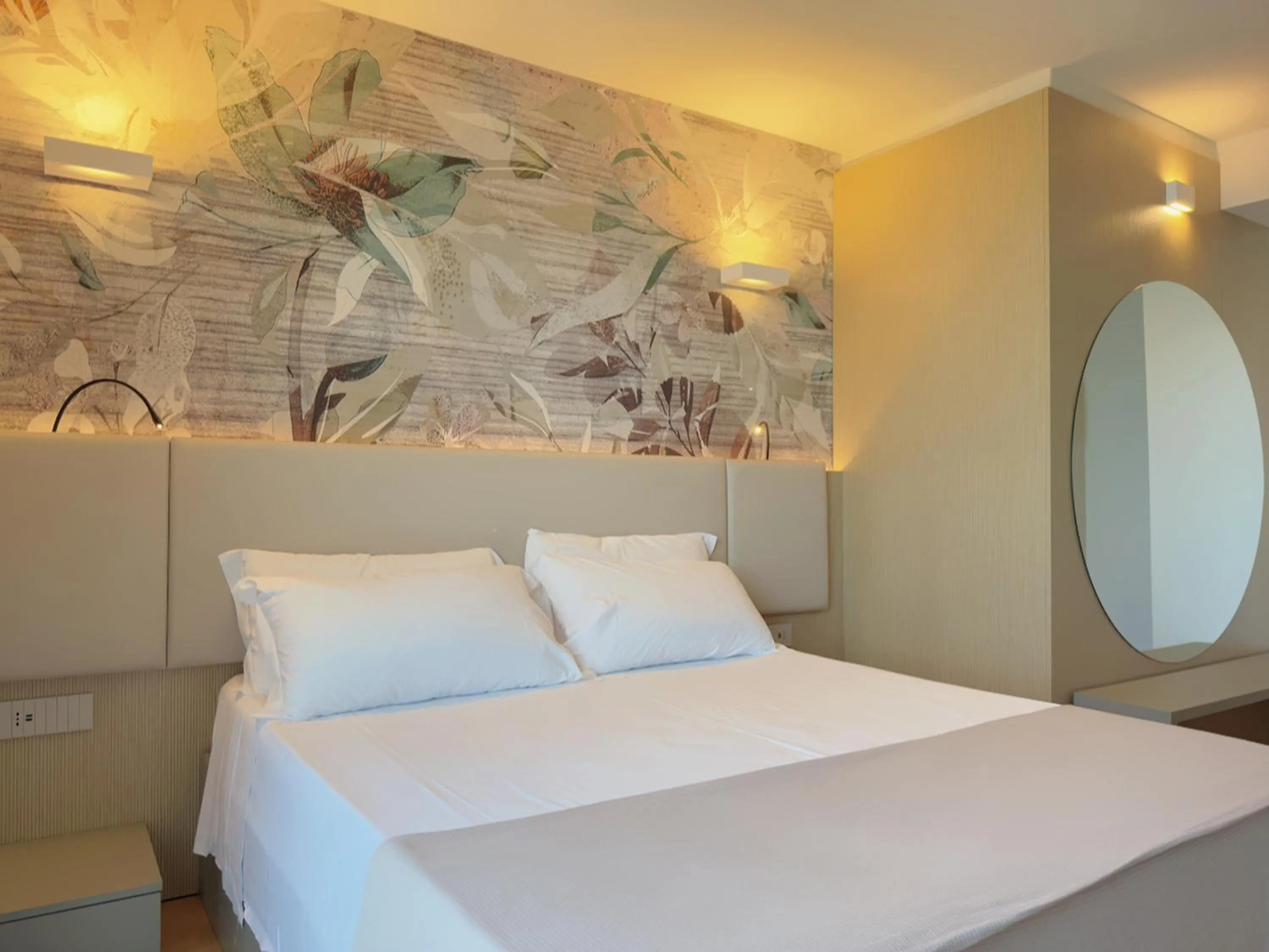 Bed in Hotel Continental