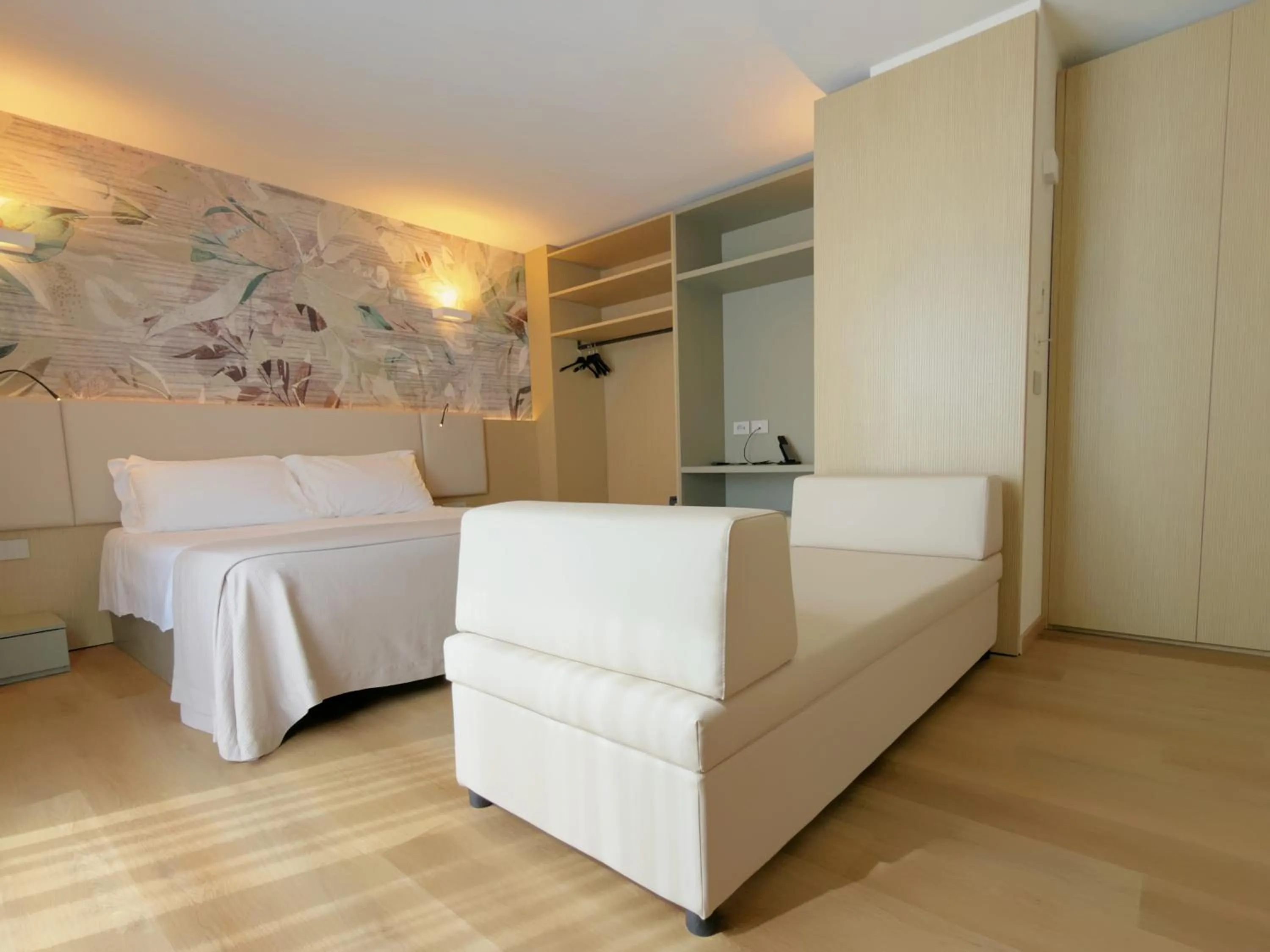 Bed in Hotel Continental