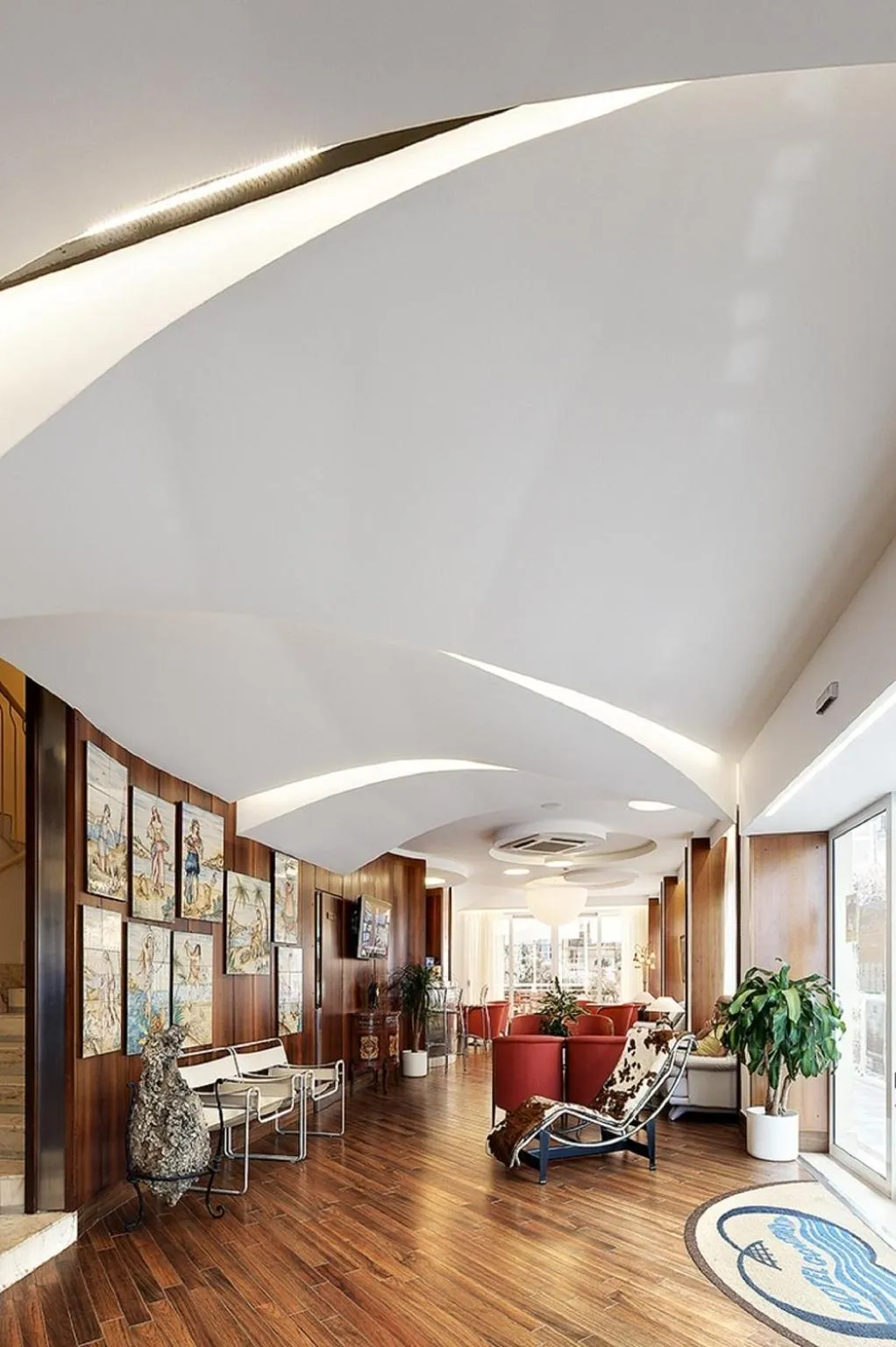 Communal lounge/ TV room in Hotel Continental