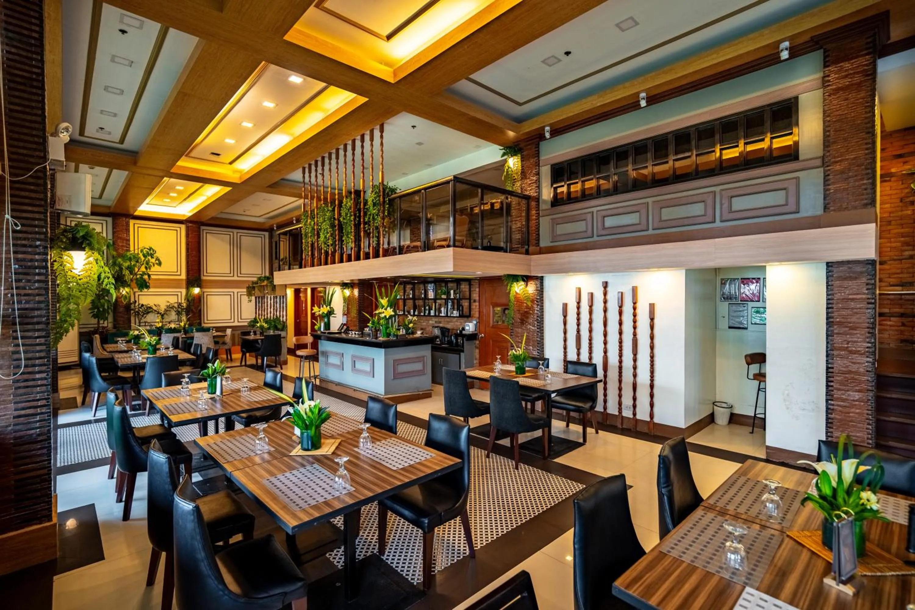 Restaurant/places to eat in The Isabelle Hotel