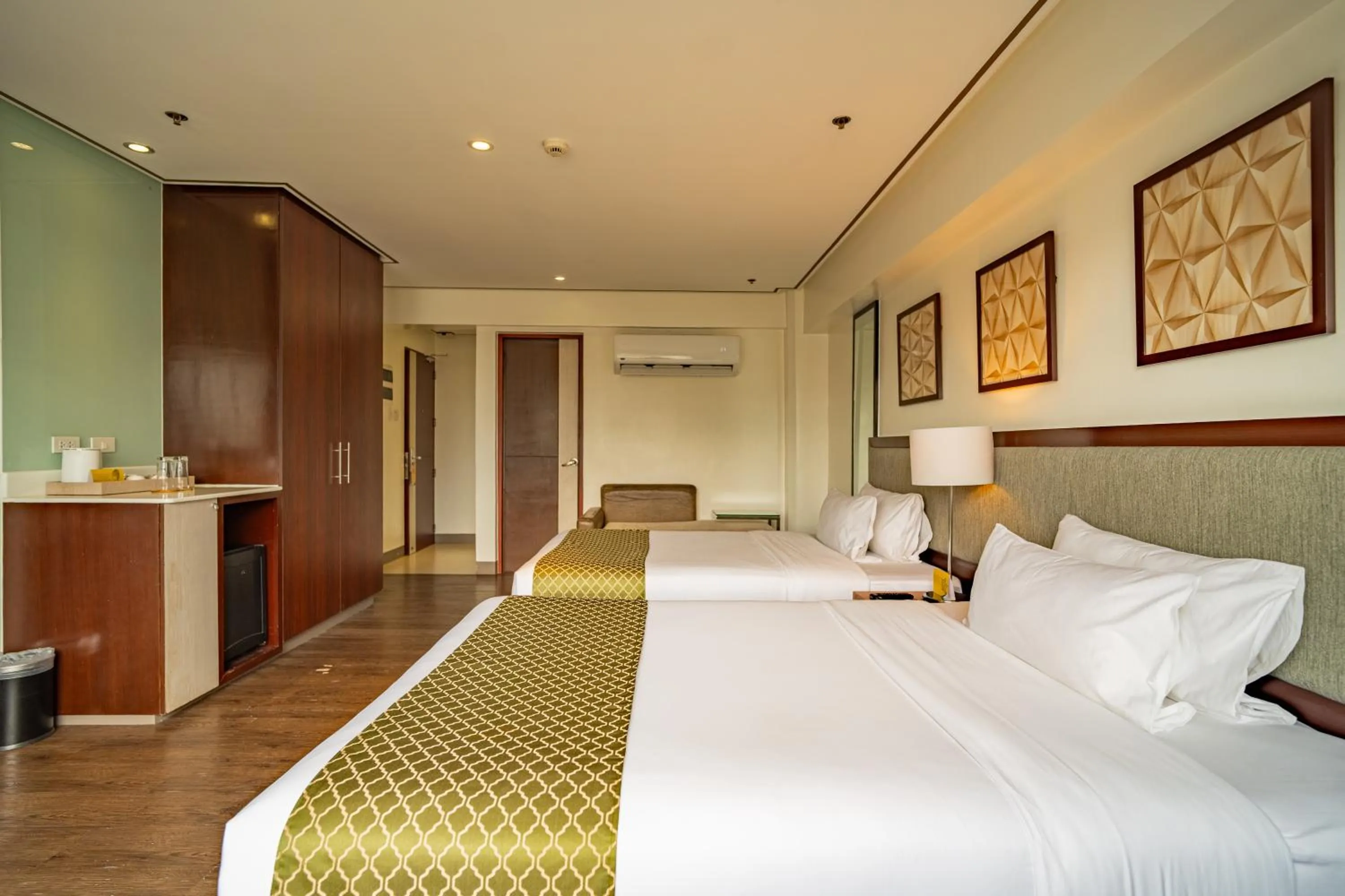 Bedroom, Bed in The Isabelle Hotel