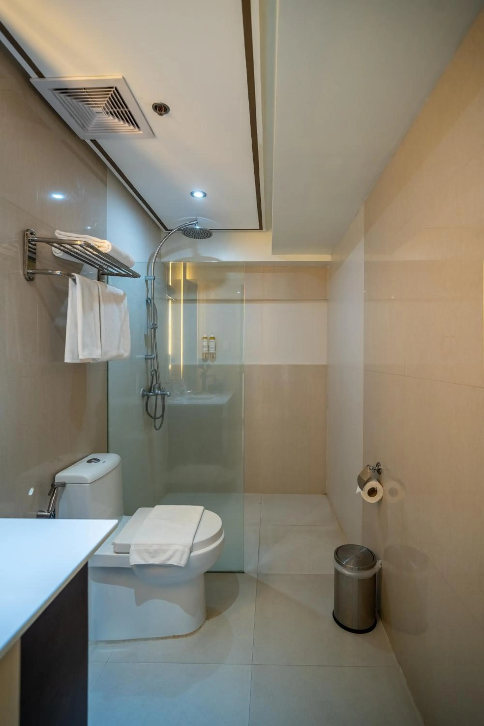 Bathroom in The Isabelle Hotel