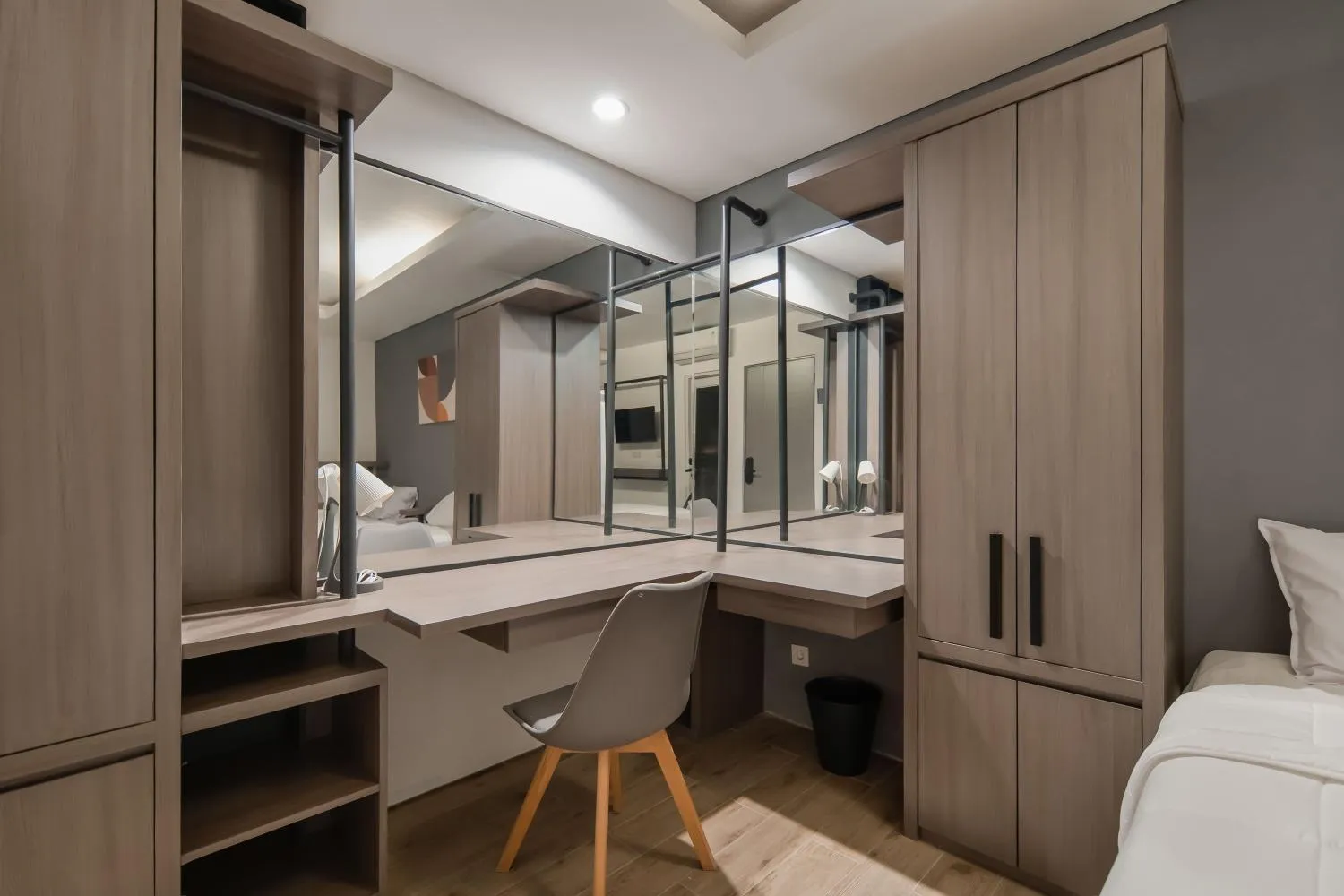 Bedroom, Bed in Cove Art Living