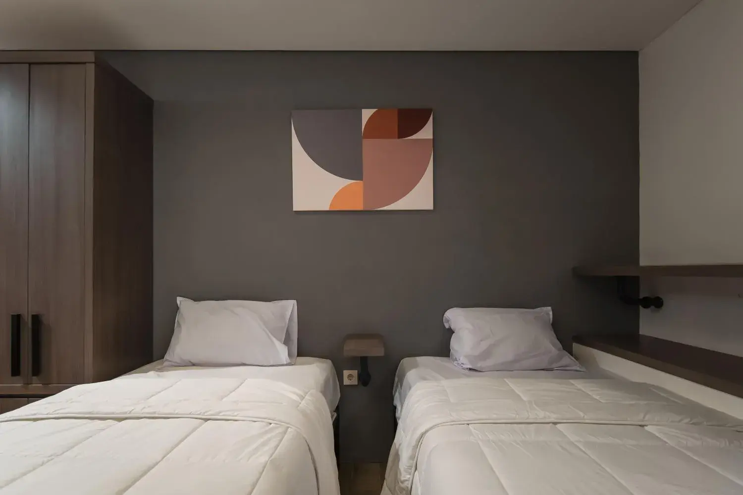 Bedroom, Bed in Cove Art Living Bedroom, Bed in Cove Art Living