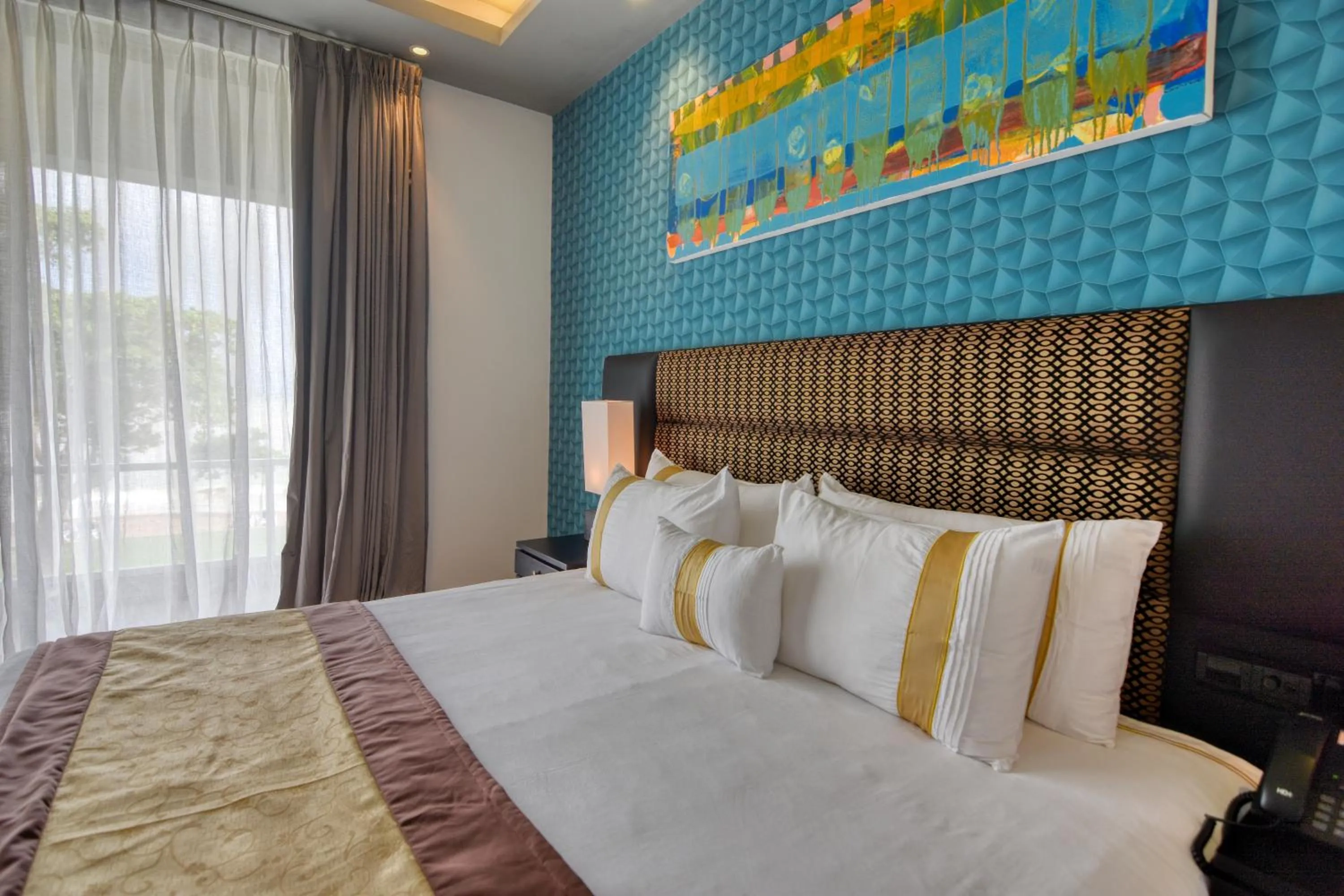 Bed in Golden Pearl Tangalle Beach