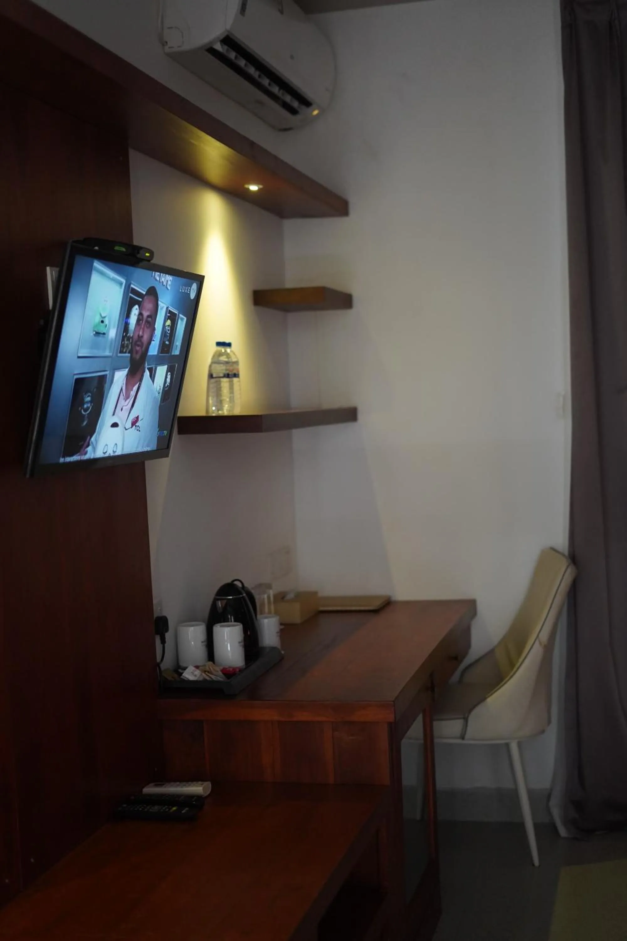 room service in Golden Pearl Tangalle Beach