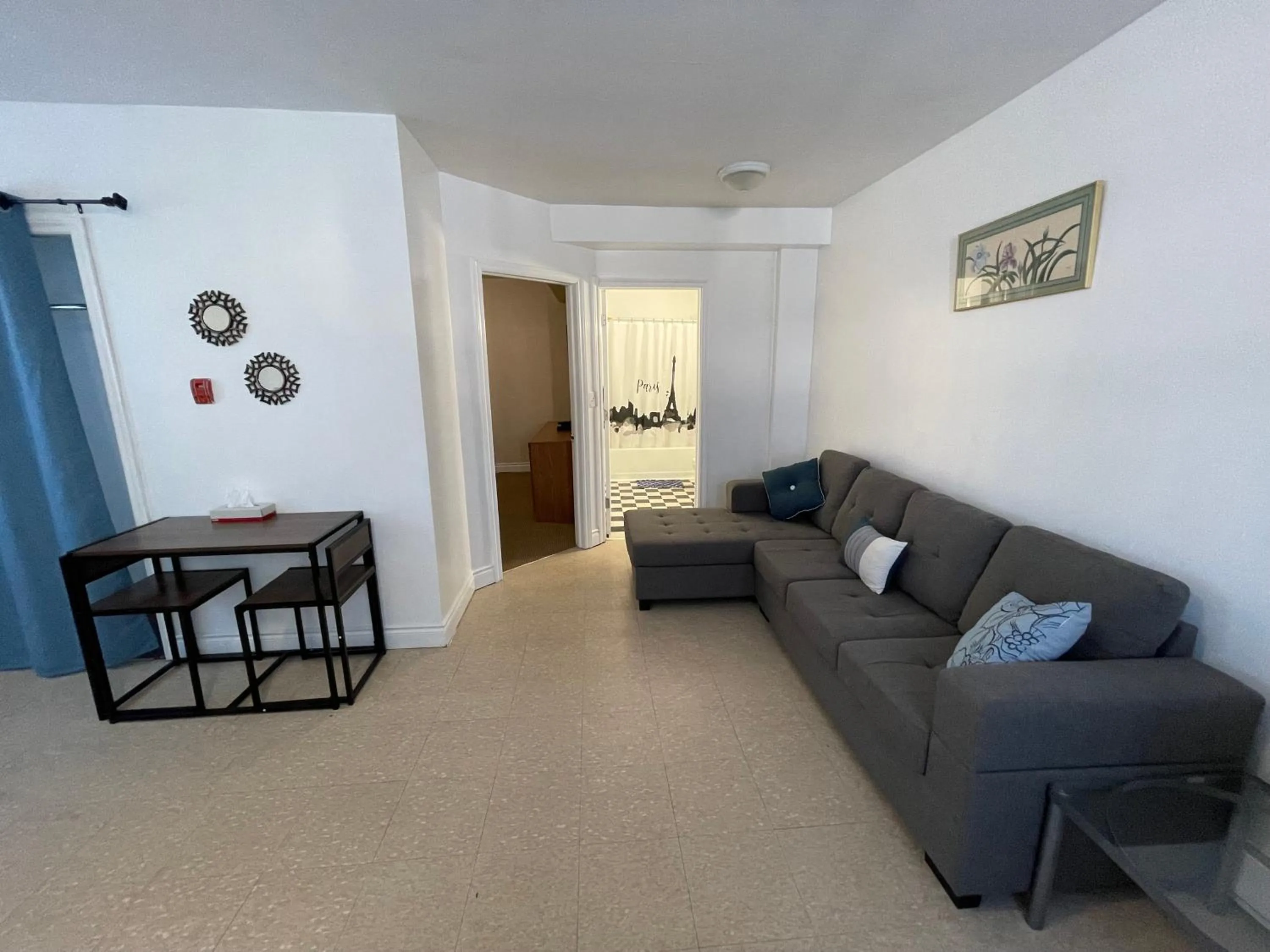 Living room in Muskoka Nights