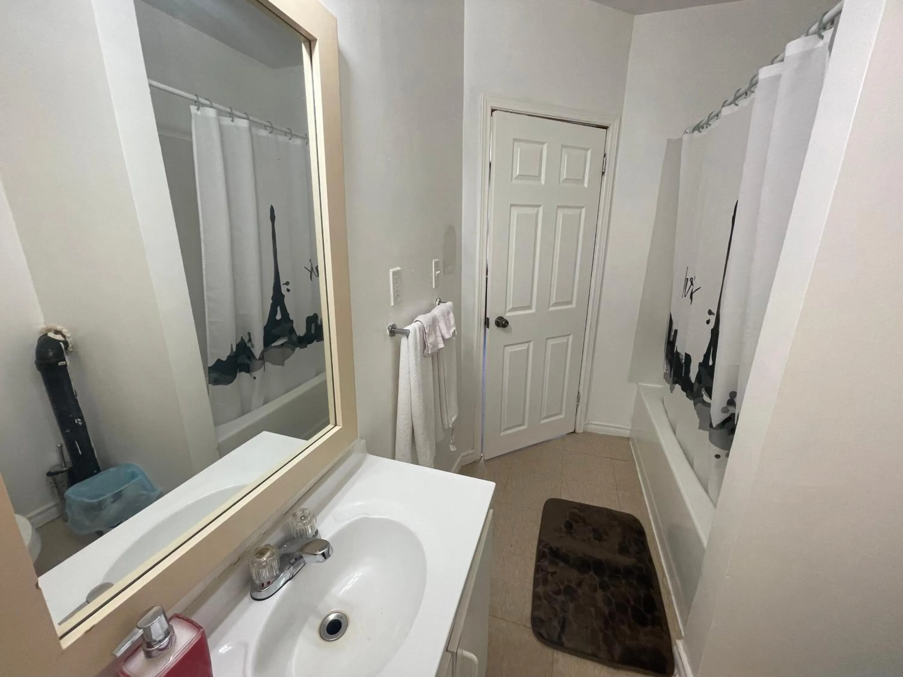 Bathroom in Muskoka Nights