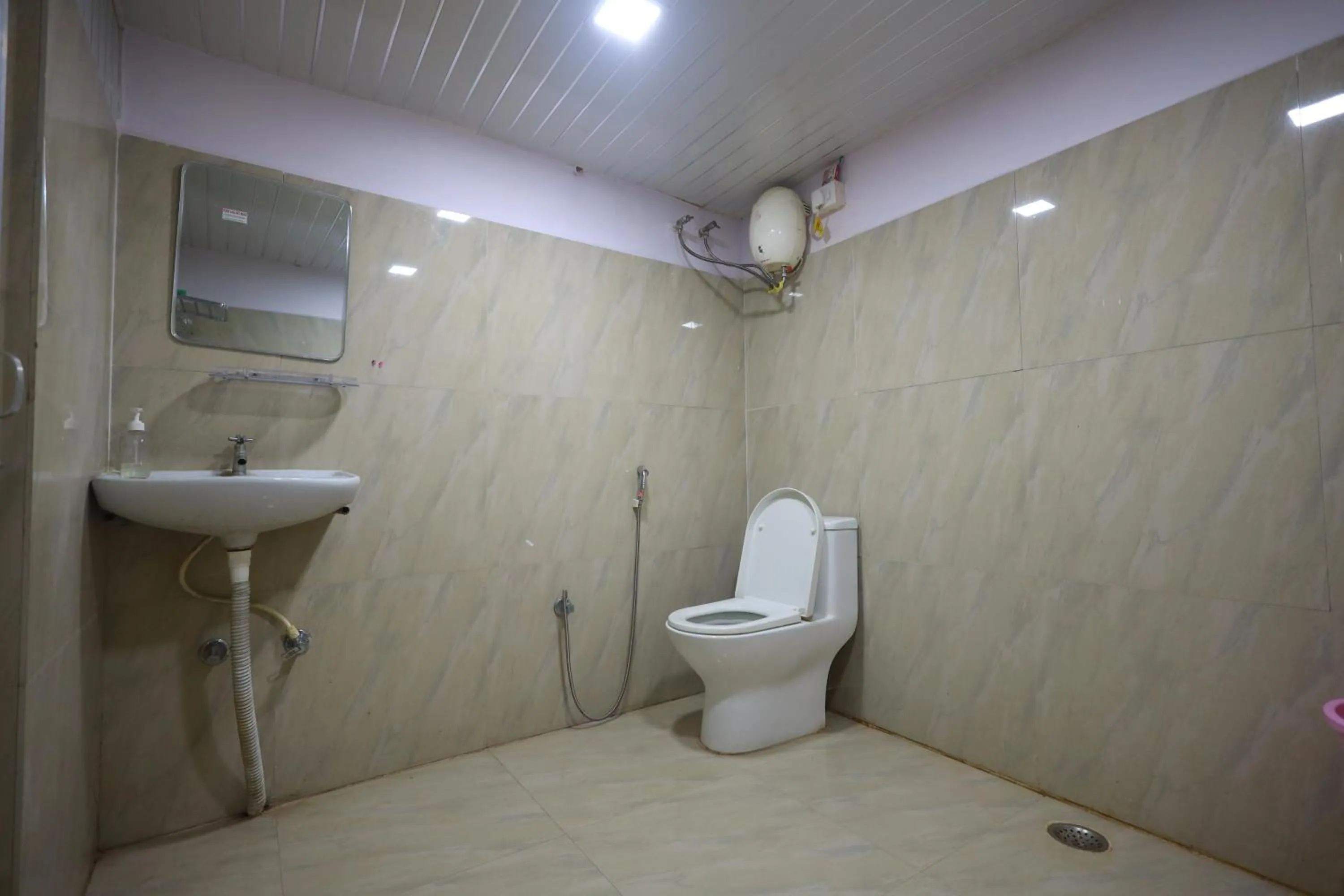 Shower in Raj Resort