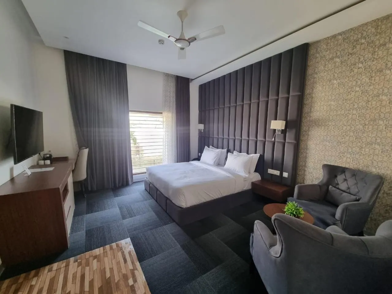 Bedroom in Eminence The Corbett