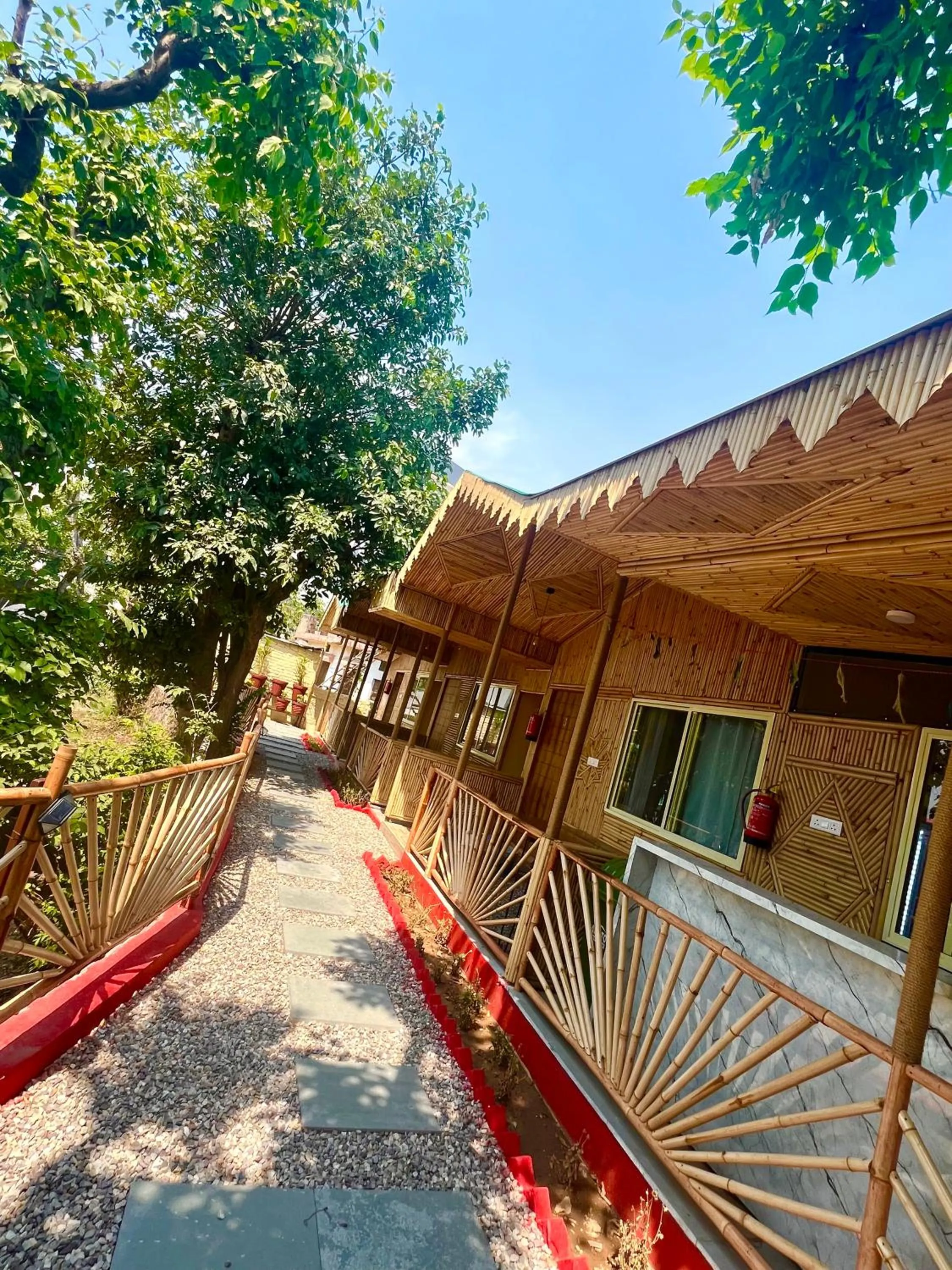 Bamboo Garden Cottages and Cafe