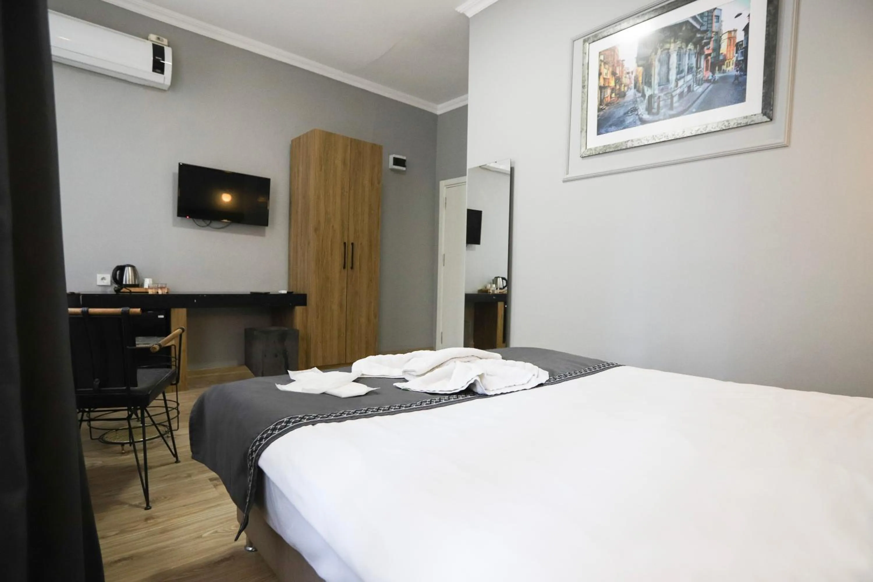 Bed in LA PERA SUİTES