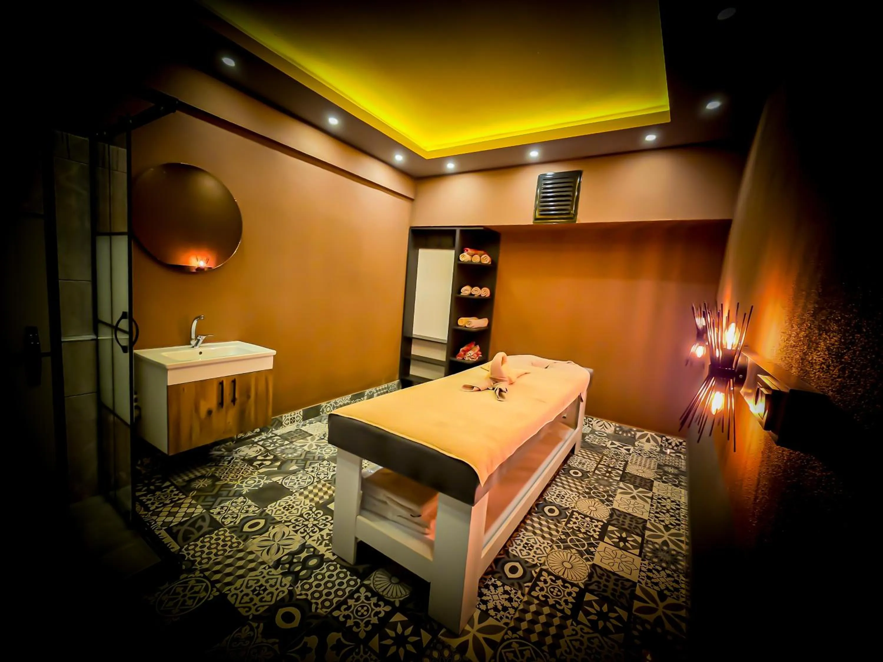 Massage in AYATOURE HOTEL