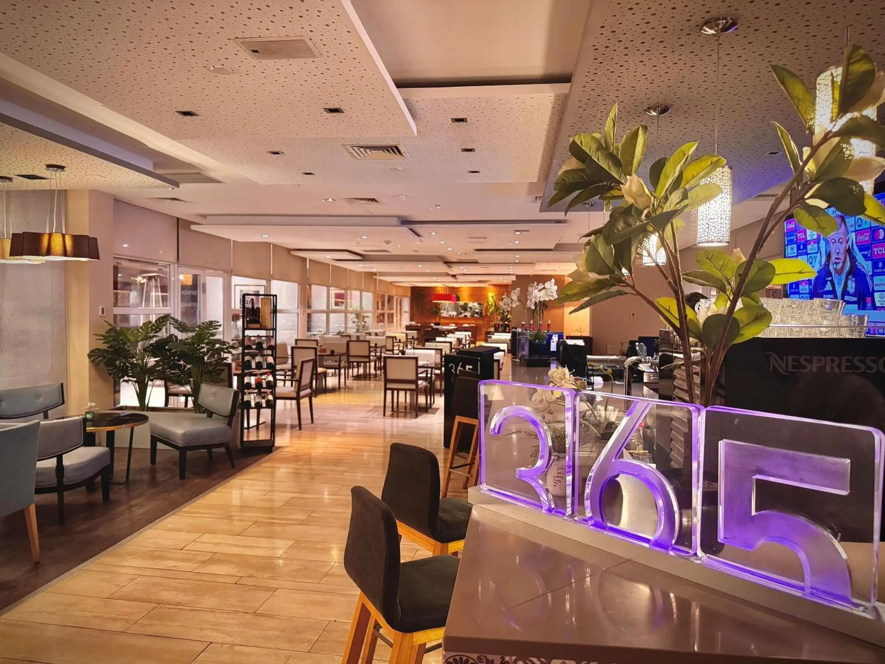 Property building in Novotel Santiago Vitacura Property building in Novotel Santiago Vitacura