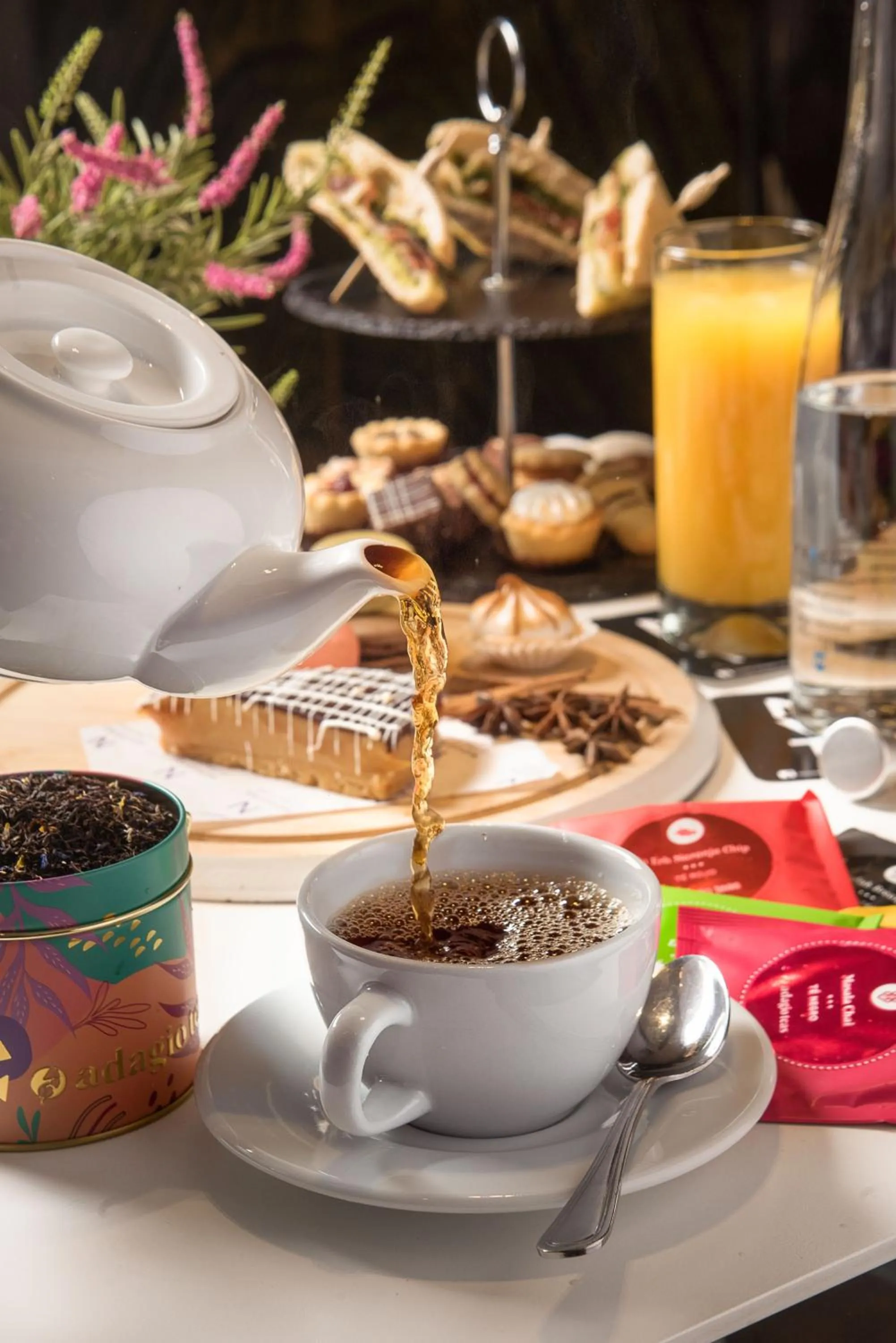 Lounge or bar in Novotel Santiago Vitacura