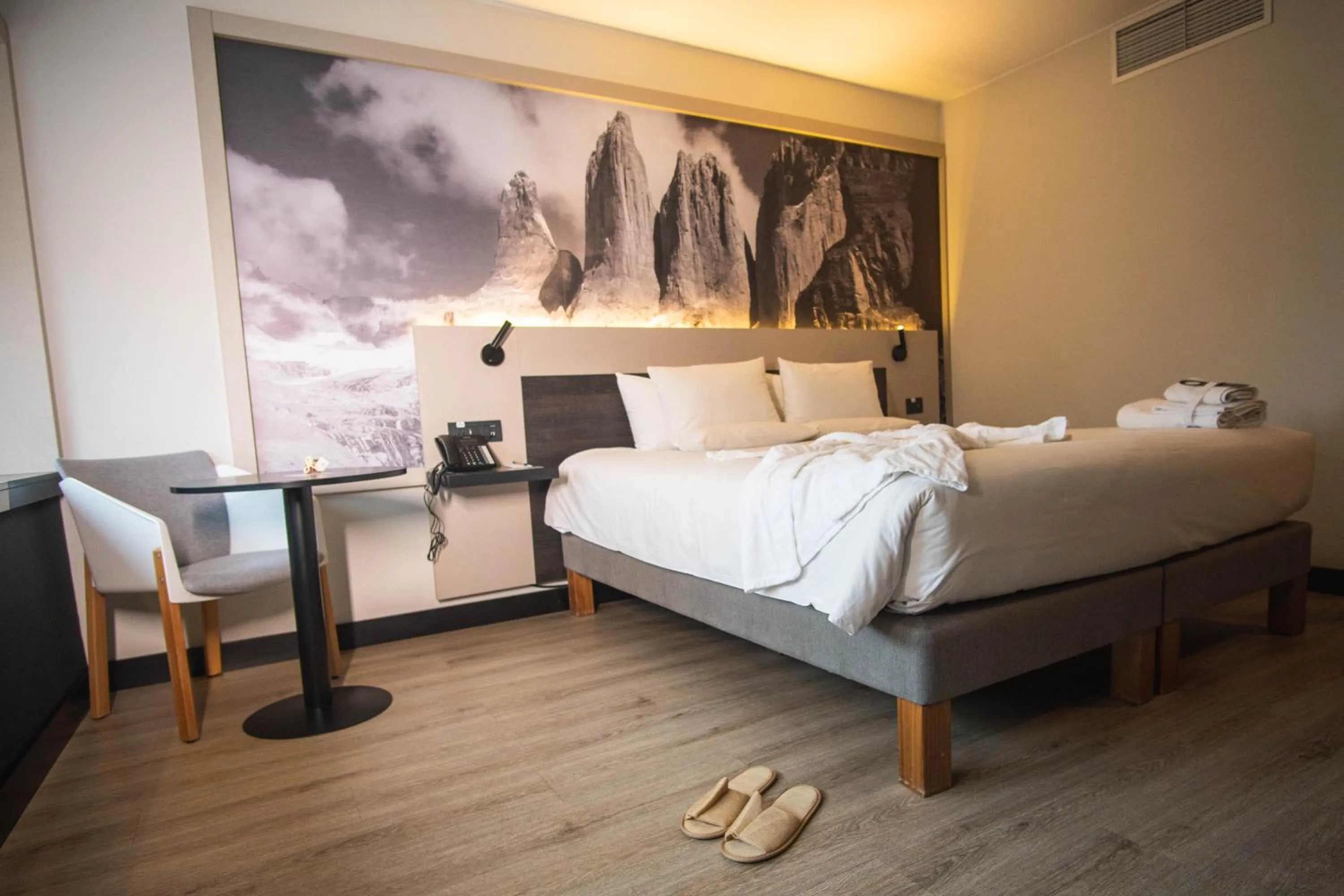 Bed in Novotel Santiago Vitacura