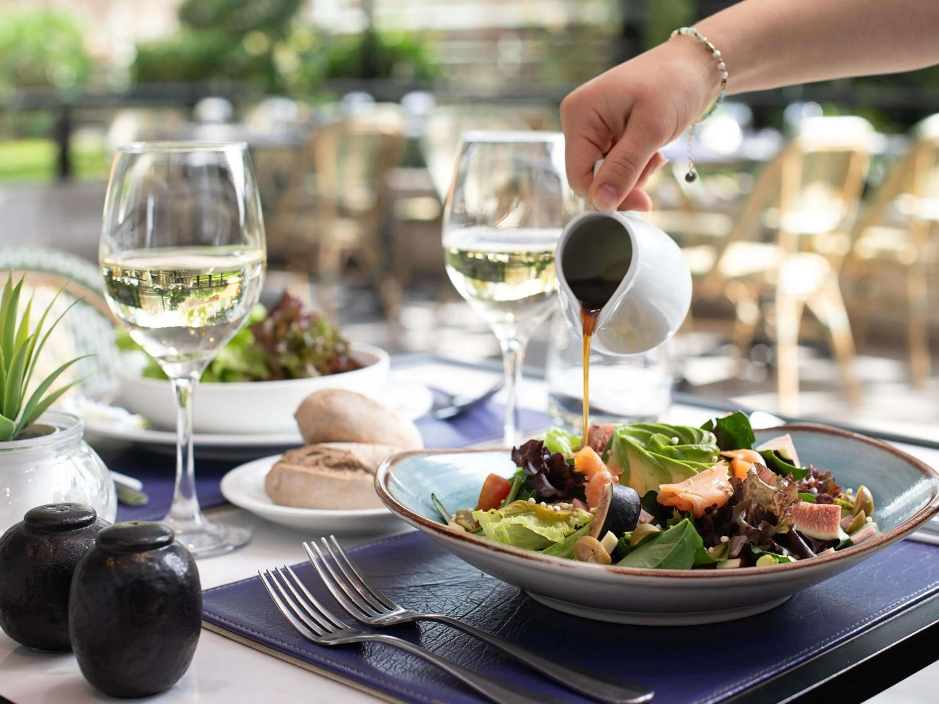 Restaurant/places to eat in Novotel Santiago Vitacura