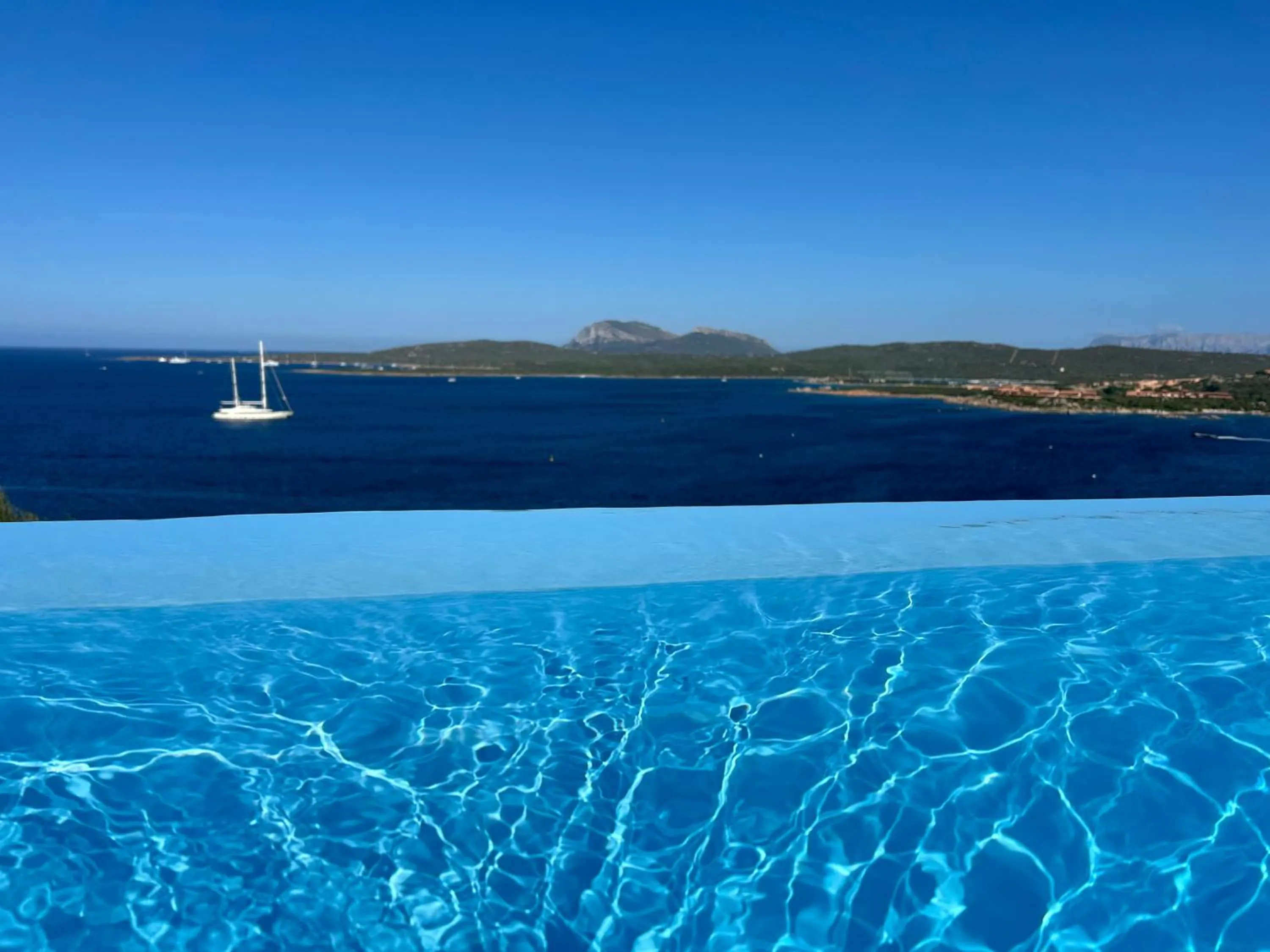 Ladunia Residence Porto Rotondo - Terrace, Swimming Pool, Sea View