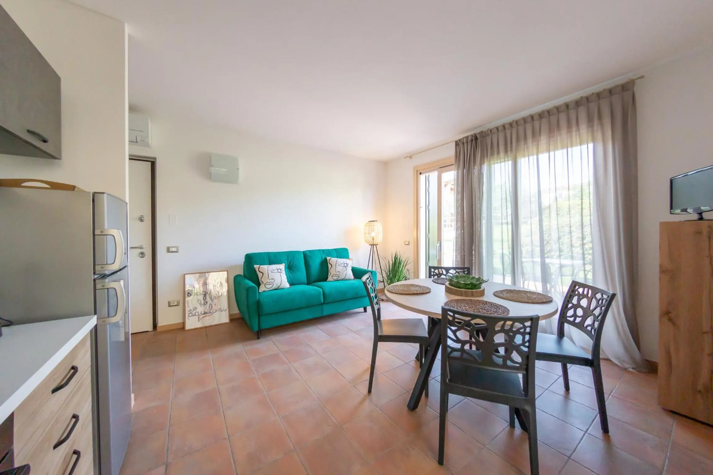 Living room in Vistaverde Harmony Apartments